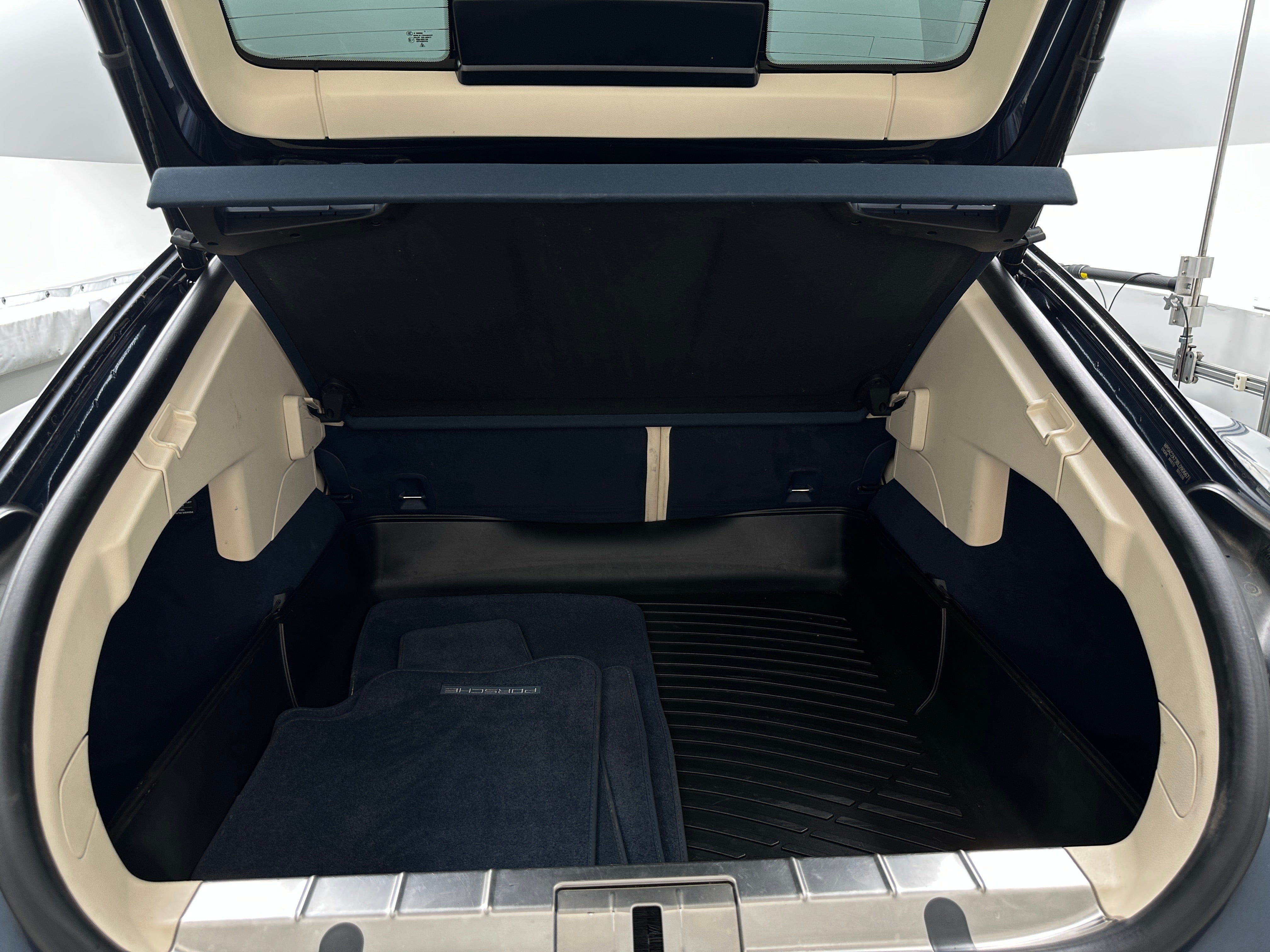 2011 Porsche Panamera Turbo 6
