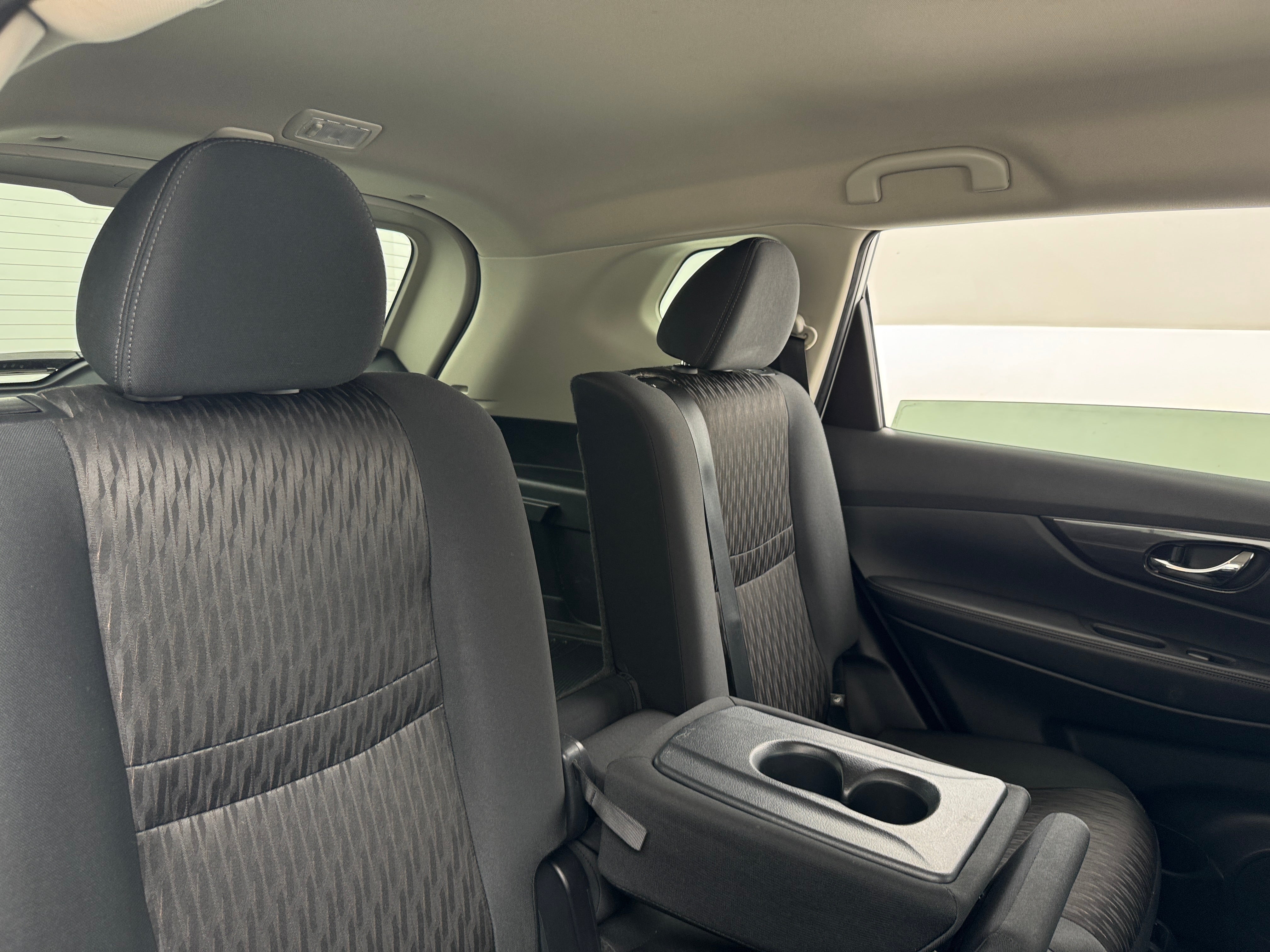 2020 Nissan Rogue S 6