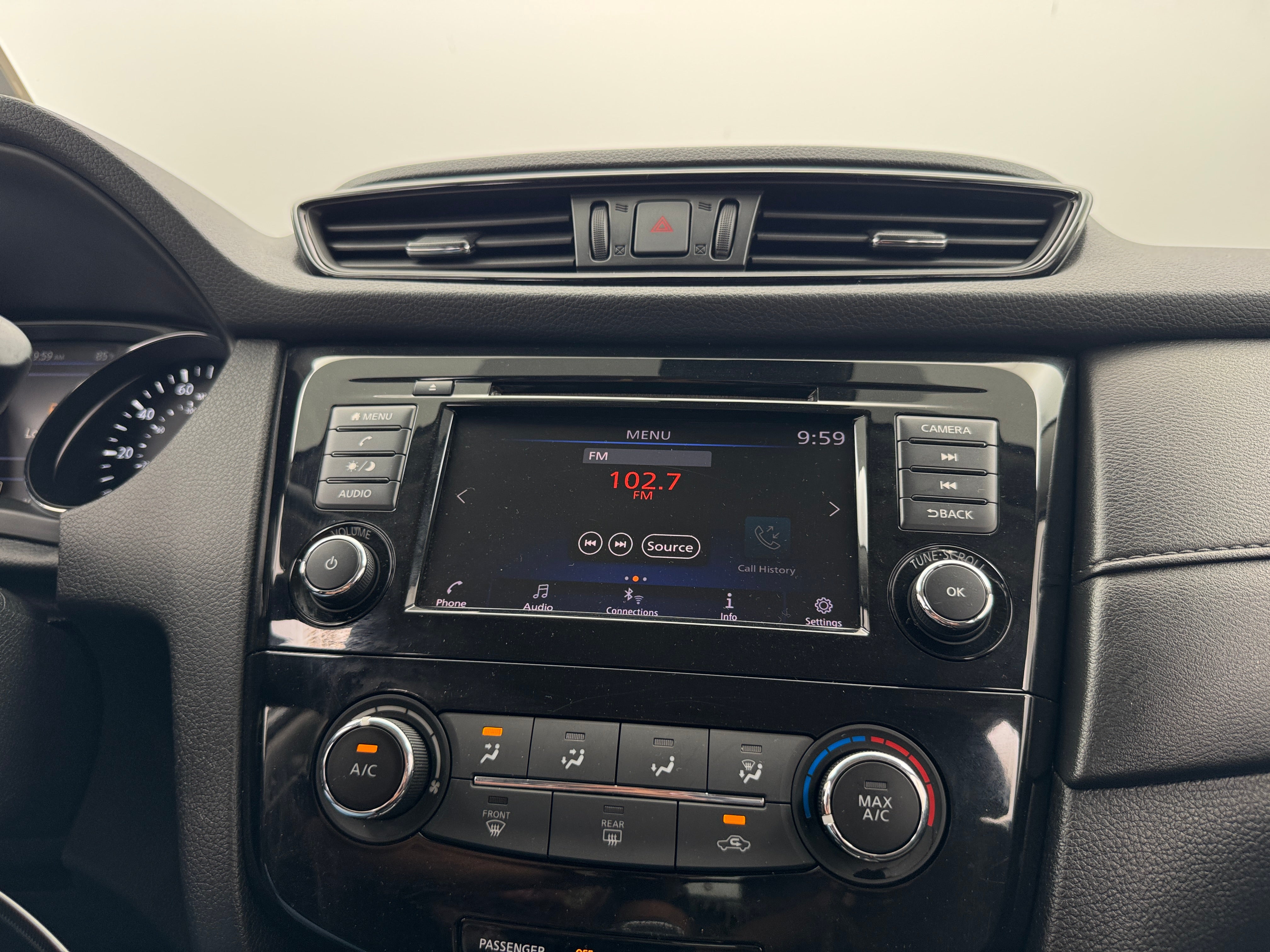 2020 Nissan Rogue S 4