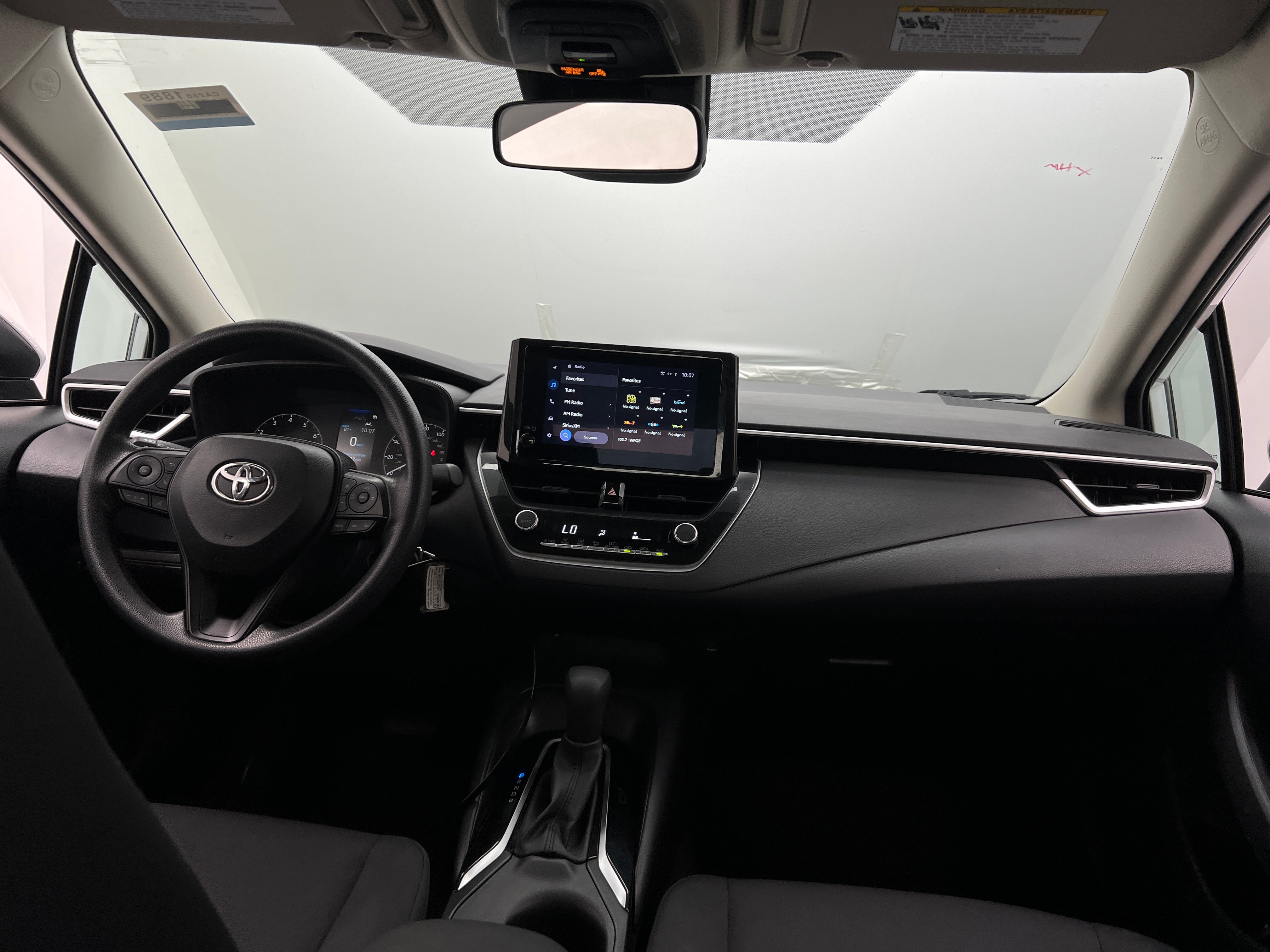 2024 Toyota Corolla LE 3