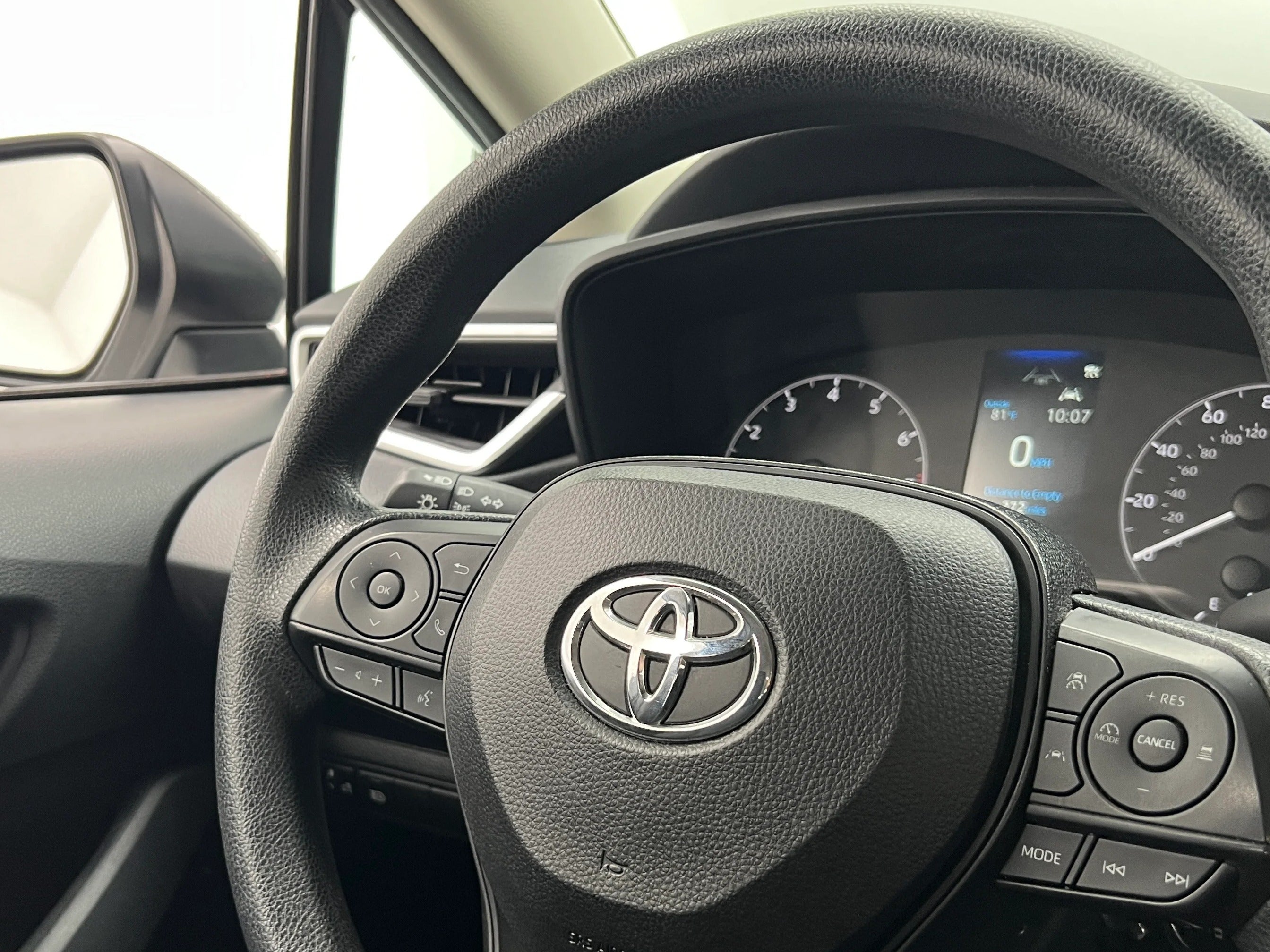 2024 Toyota Corolla LE 5