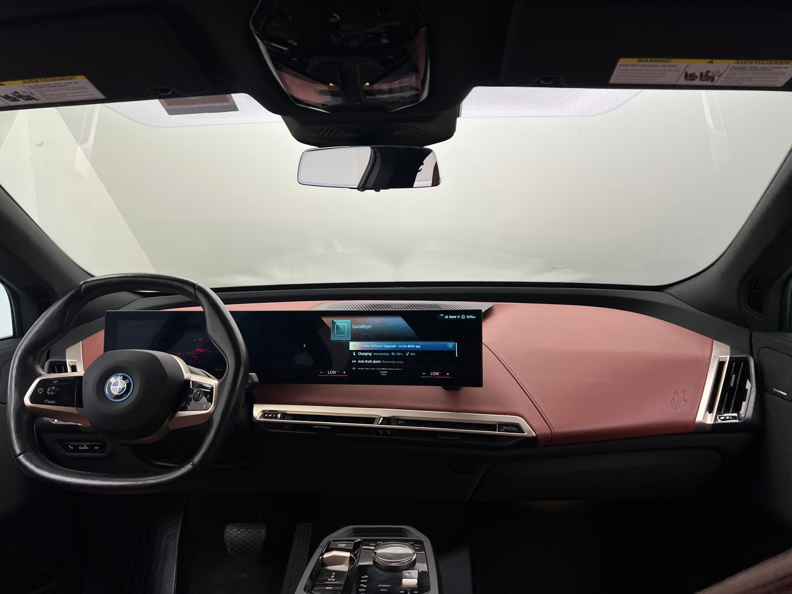 Thumbnail: 2022 BMW iX - 2