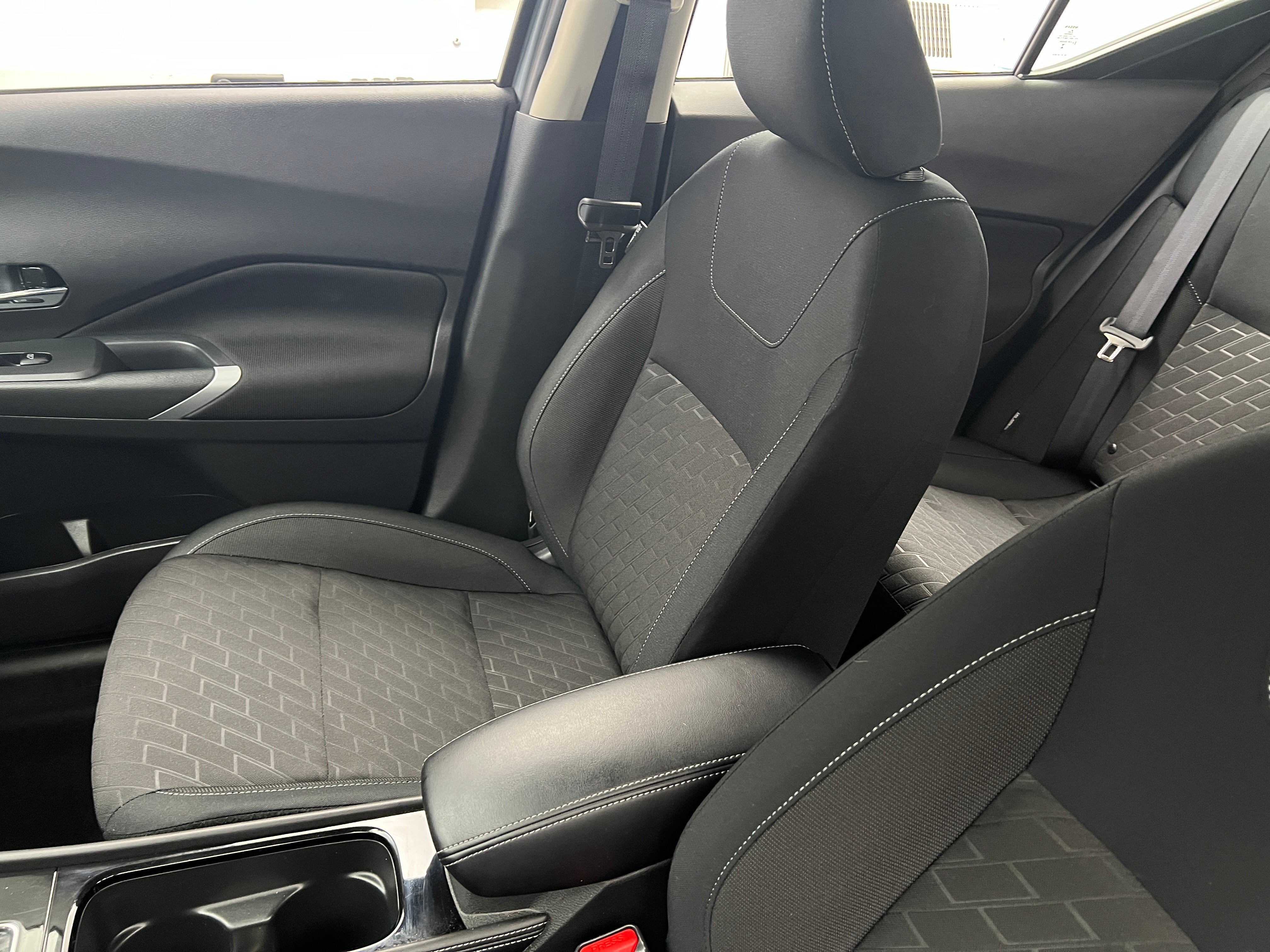 2024 Nissan Kicks SV 2