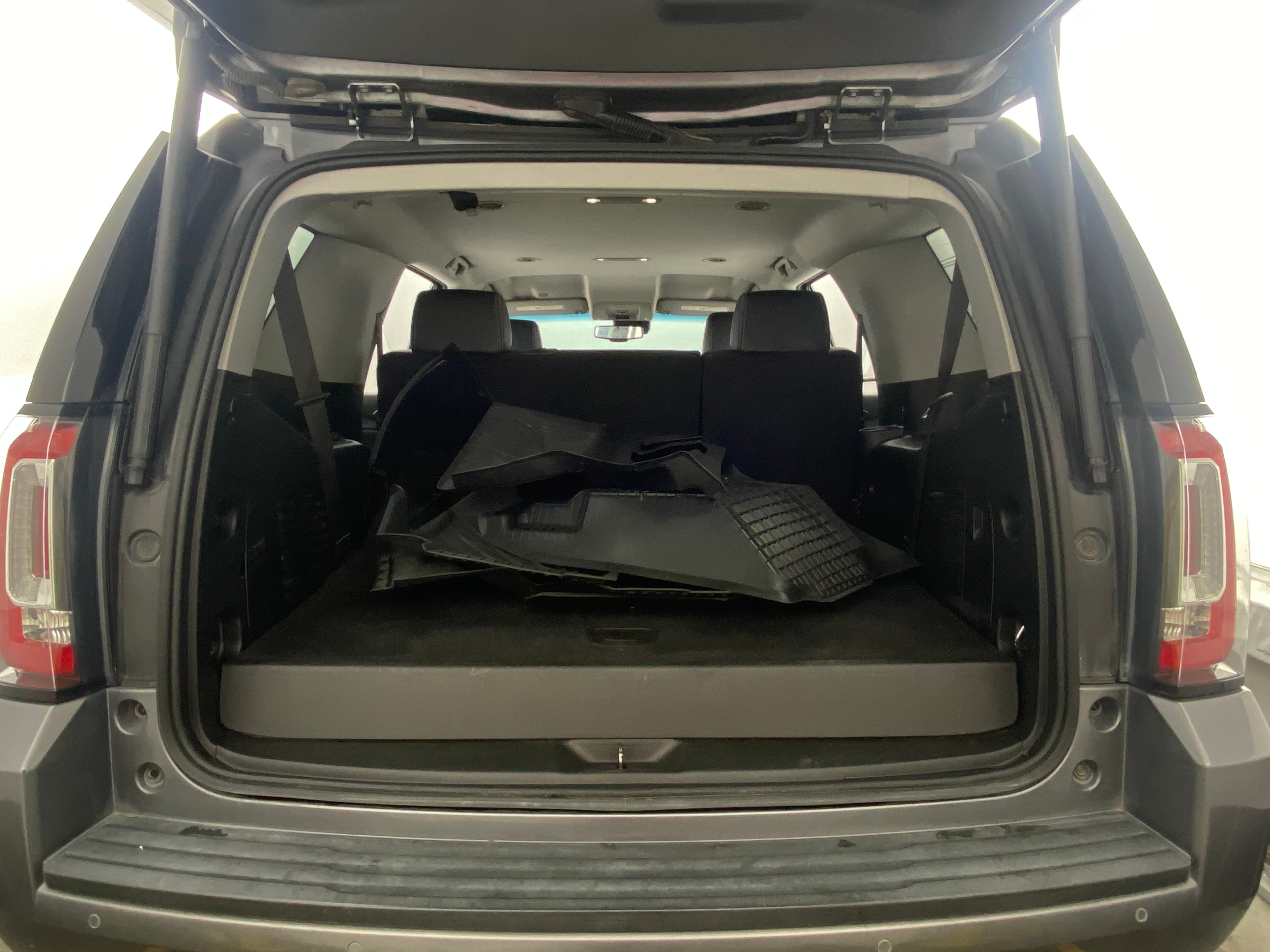 2020 GMC Yukon SLE 7