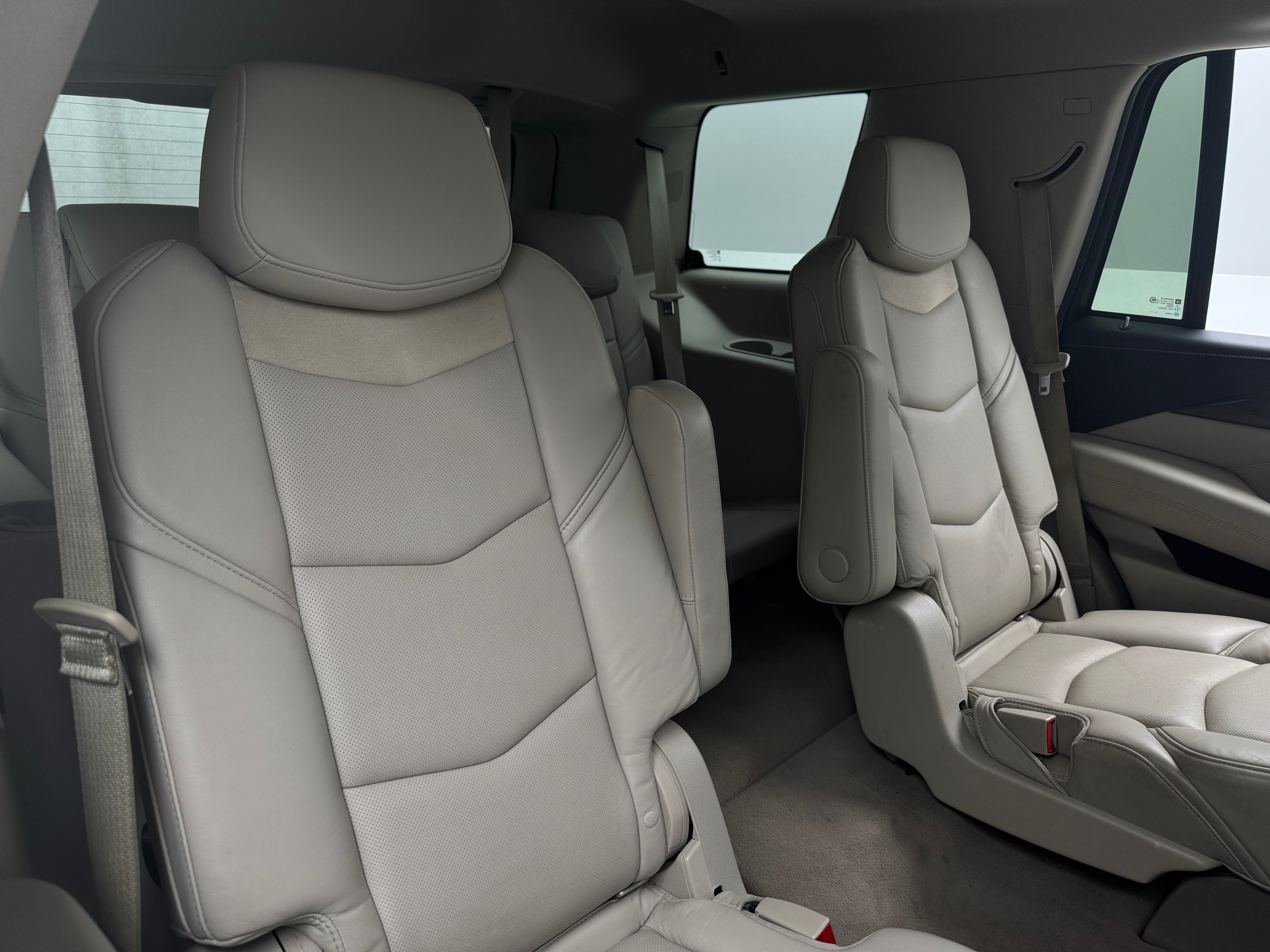 2020 Cadillac Escalade Luxury 5
