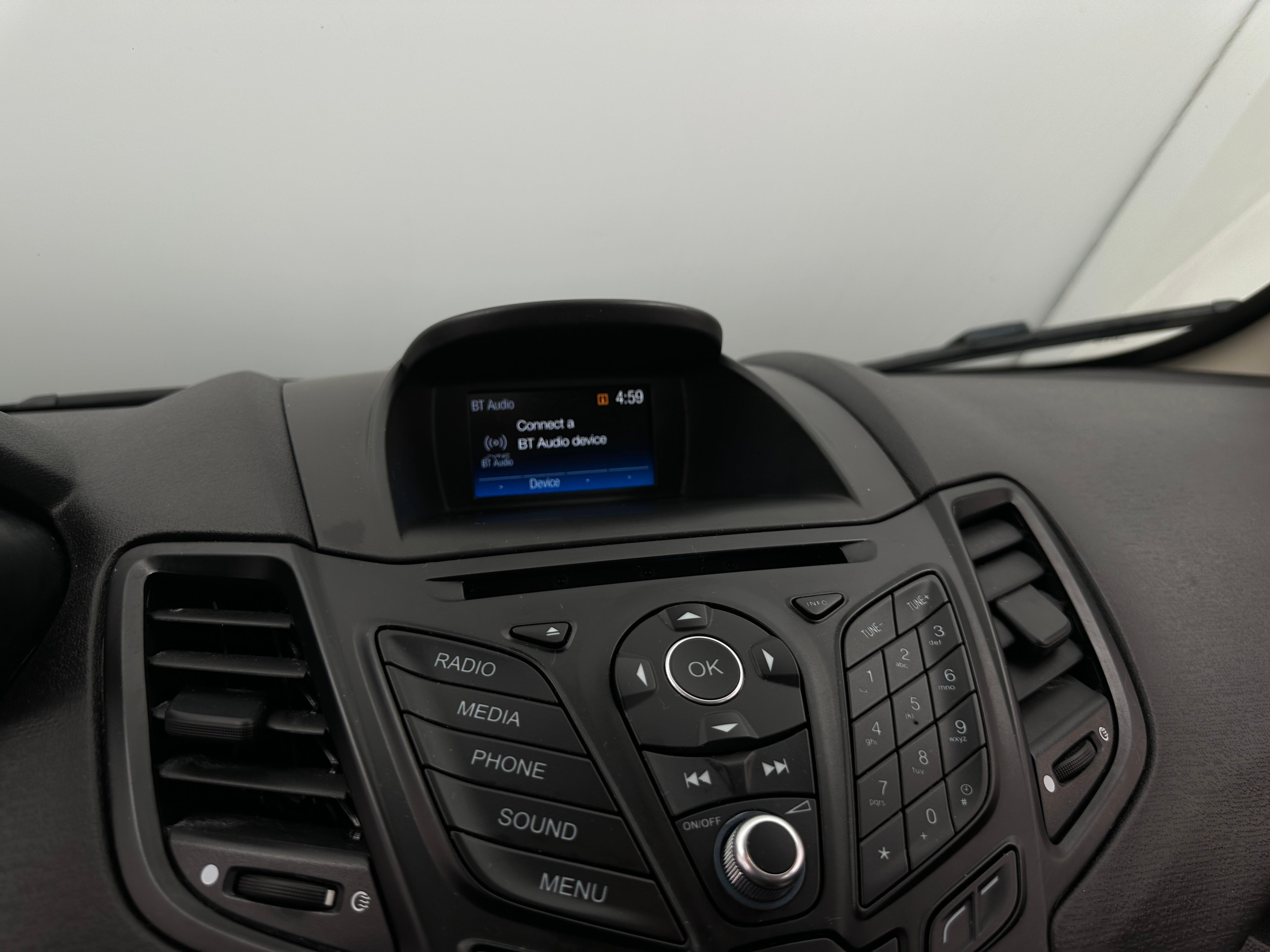 2019 Ford Fiesta S 4