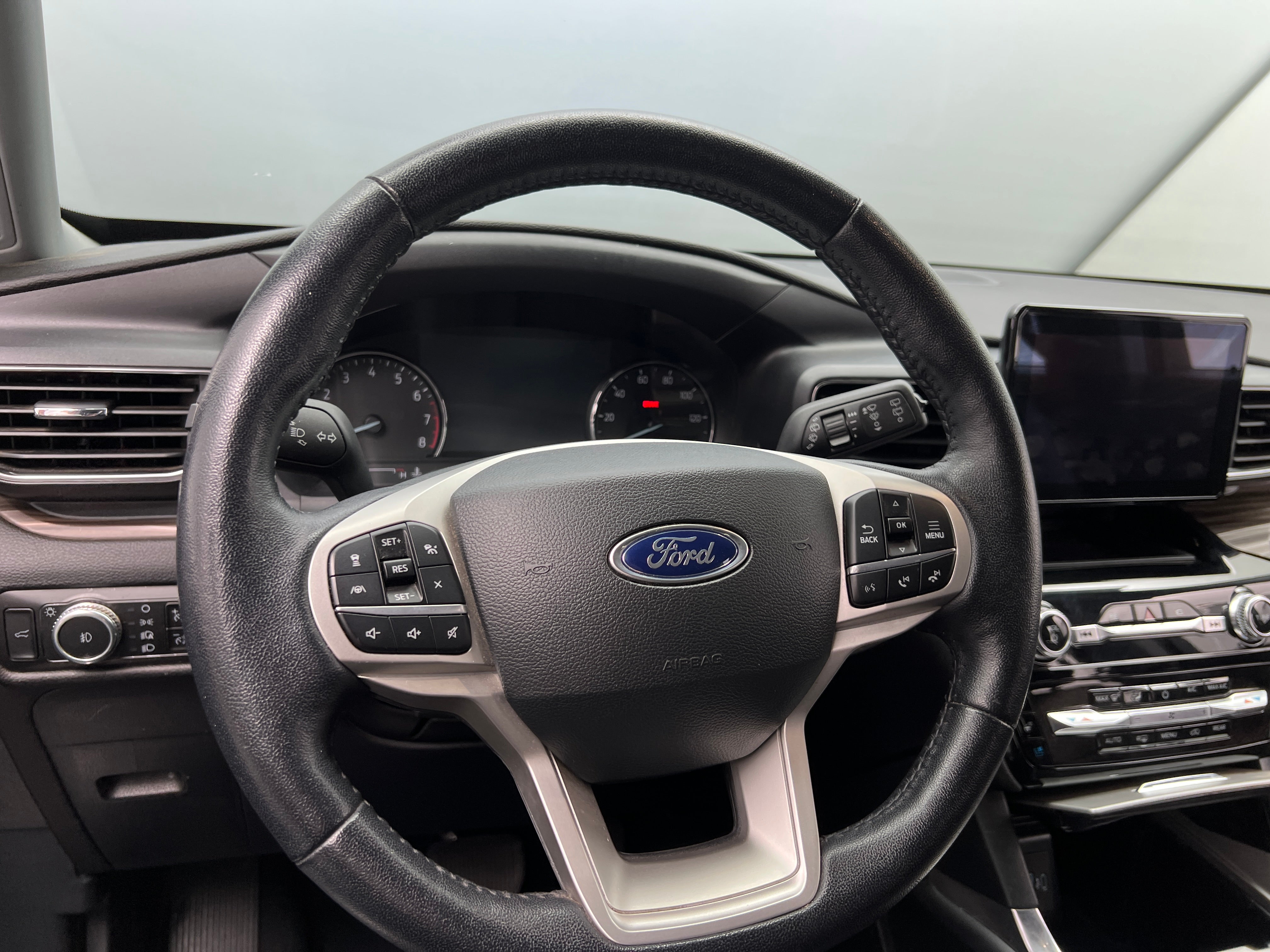 2023 Ford Explorer Limited 4