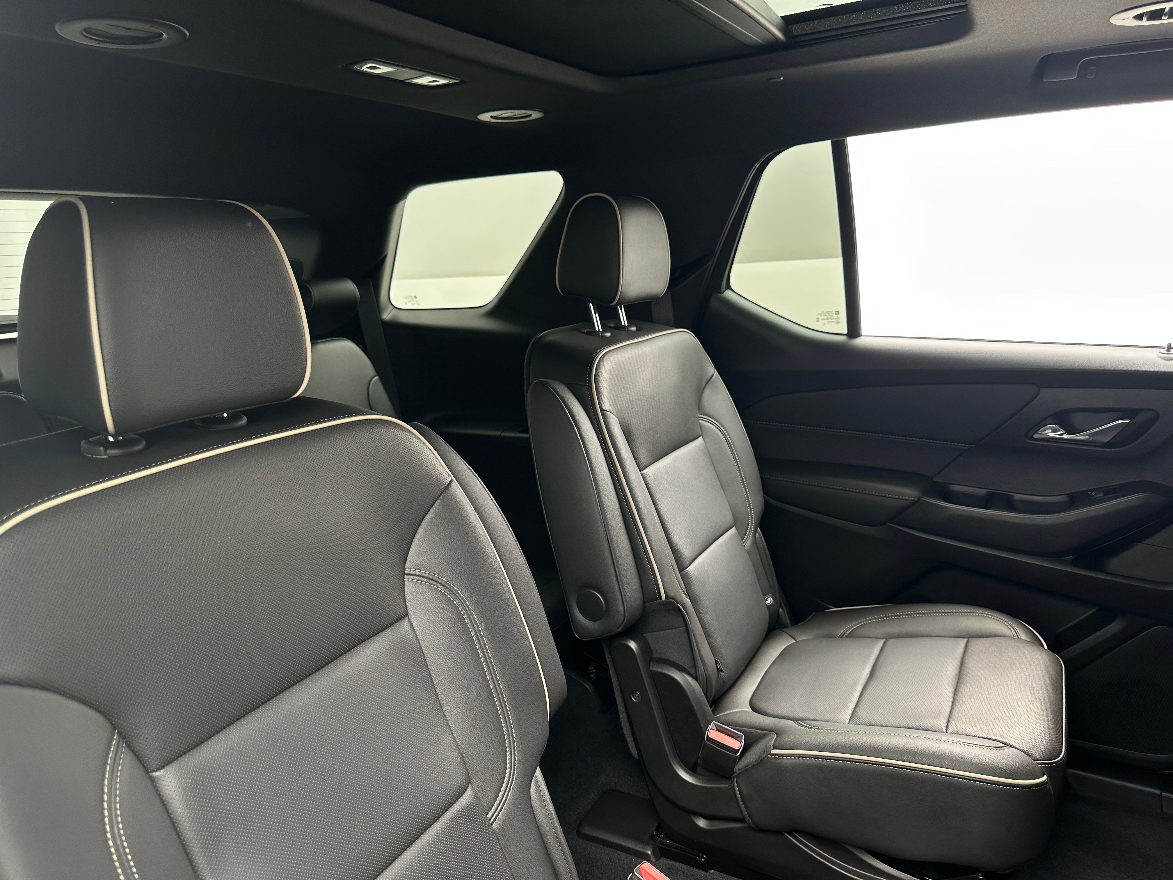 2023 Chevrolet Traverse Premier 5