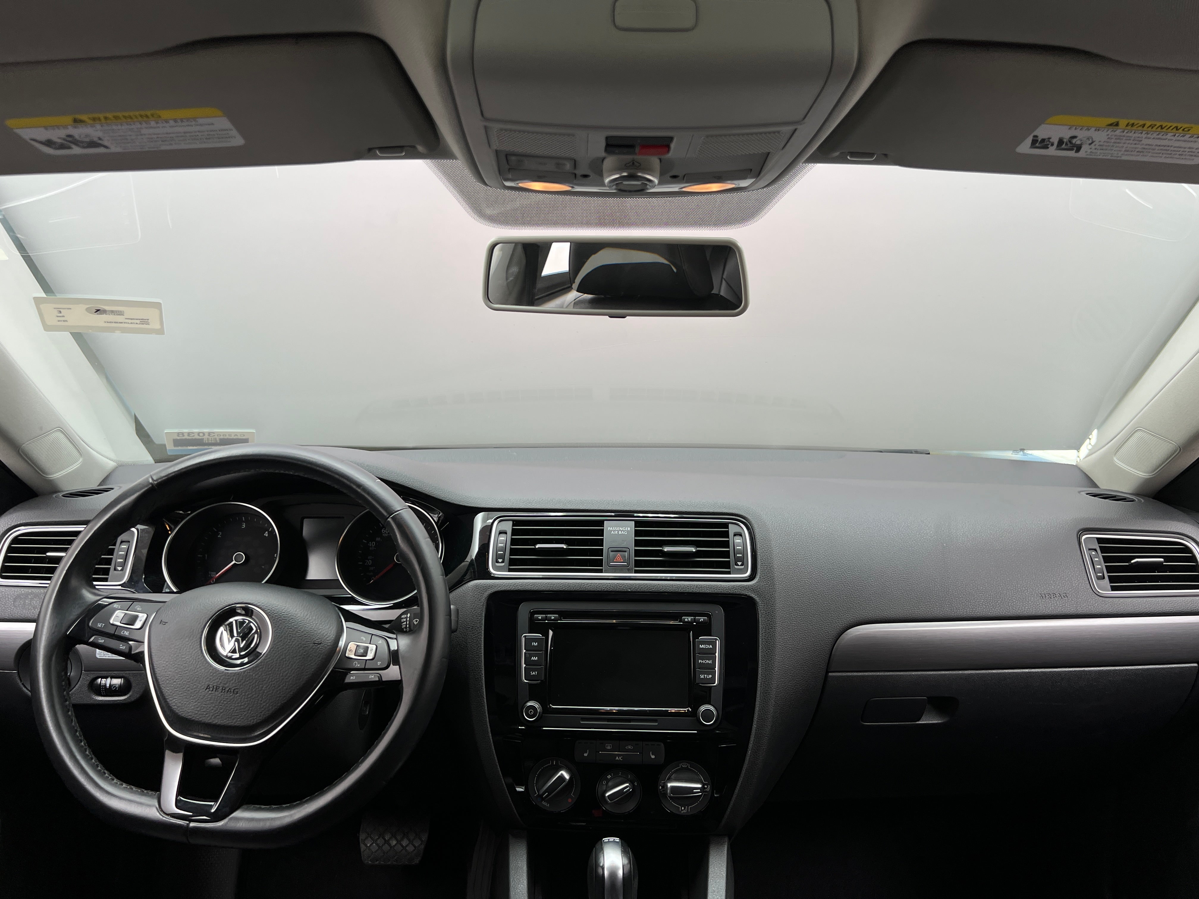 2015 Volkswagen Jetta 2.0T SE 3