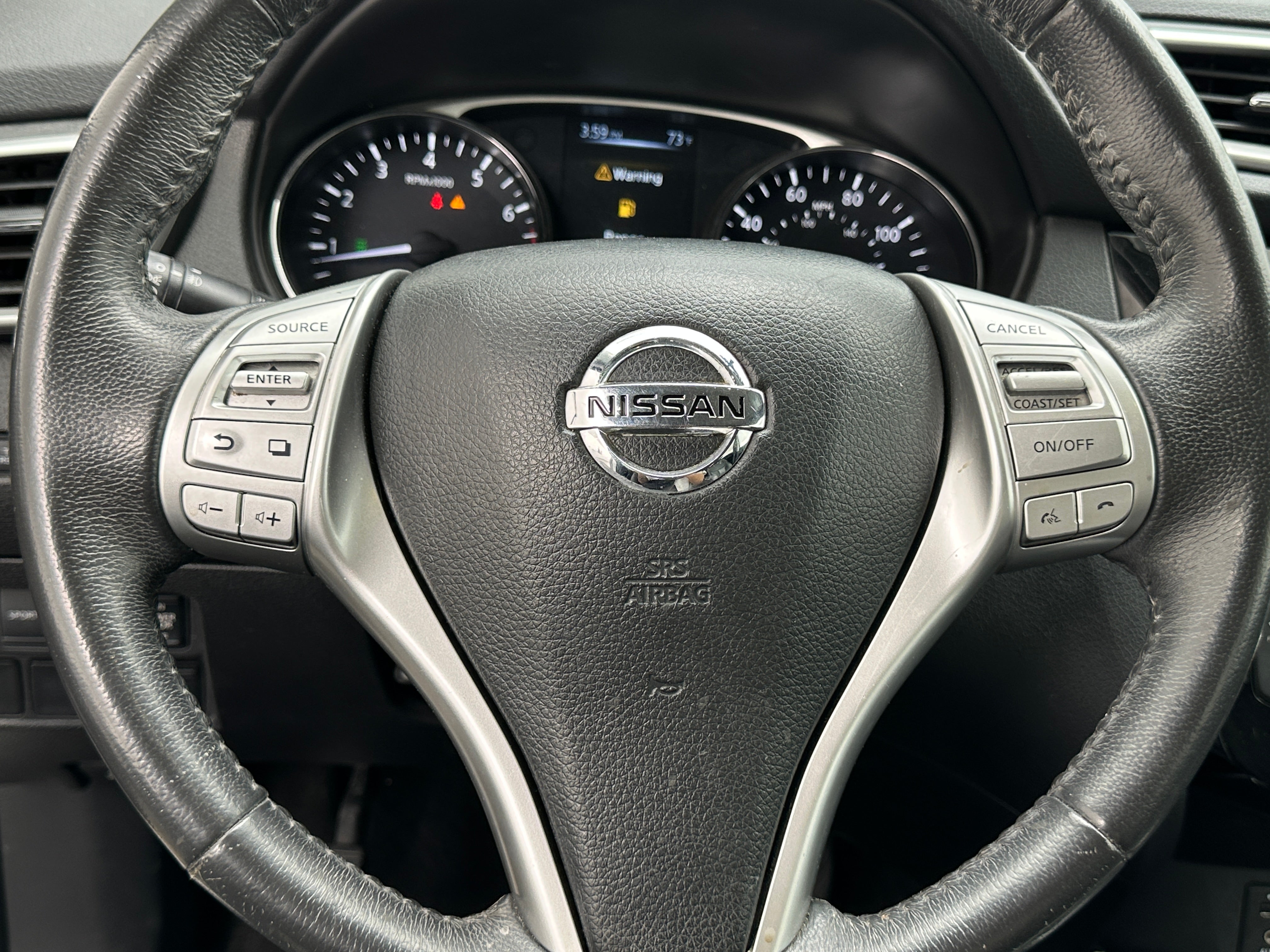 2014 Nissan Rogue SL 4