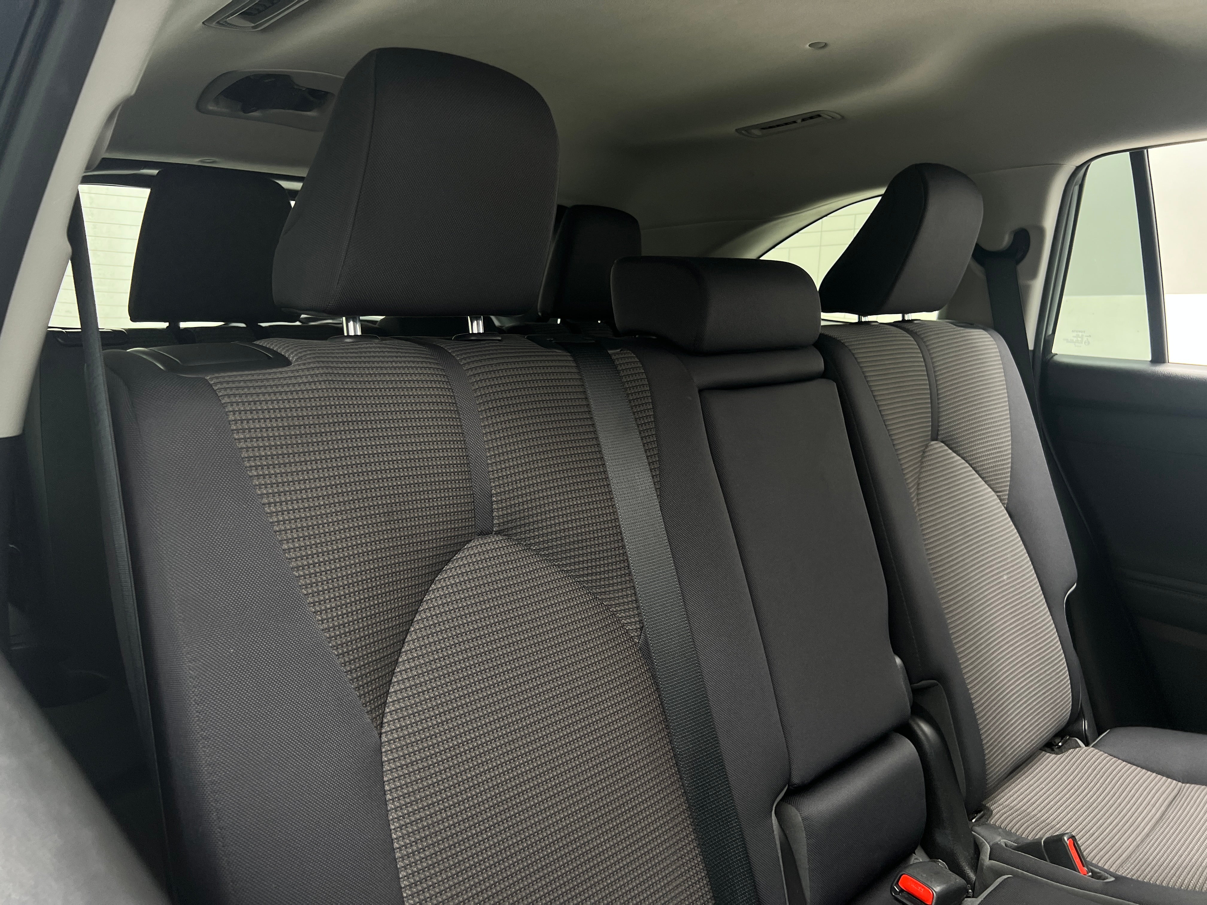 2023 Toyota Highlander LE 6