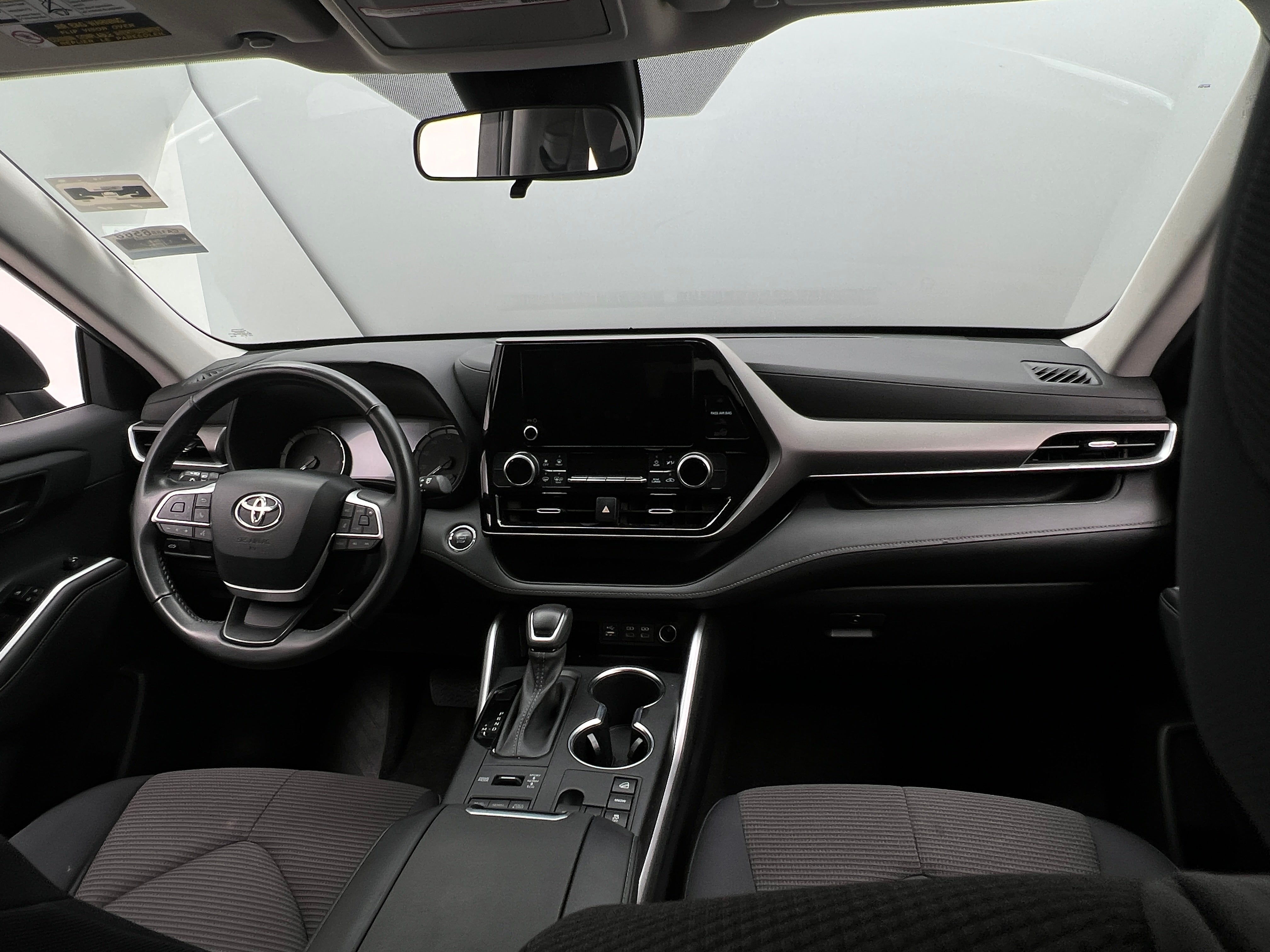 2023 Toyota Highlander LE 3