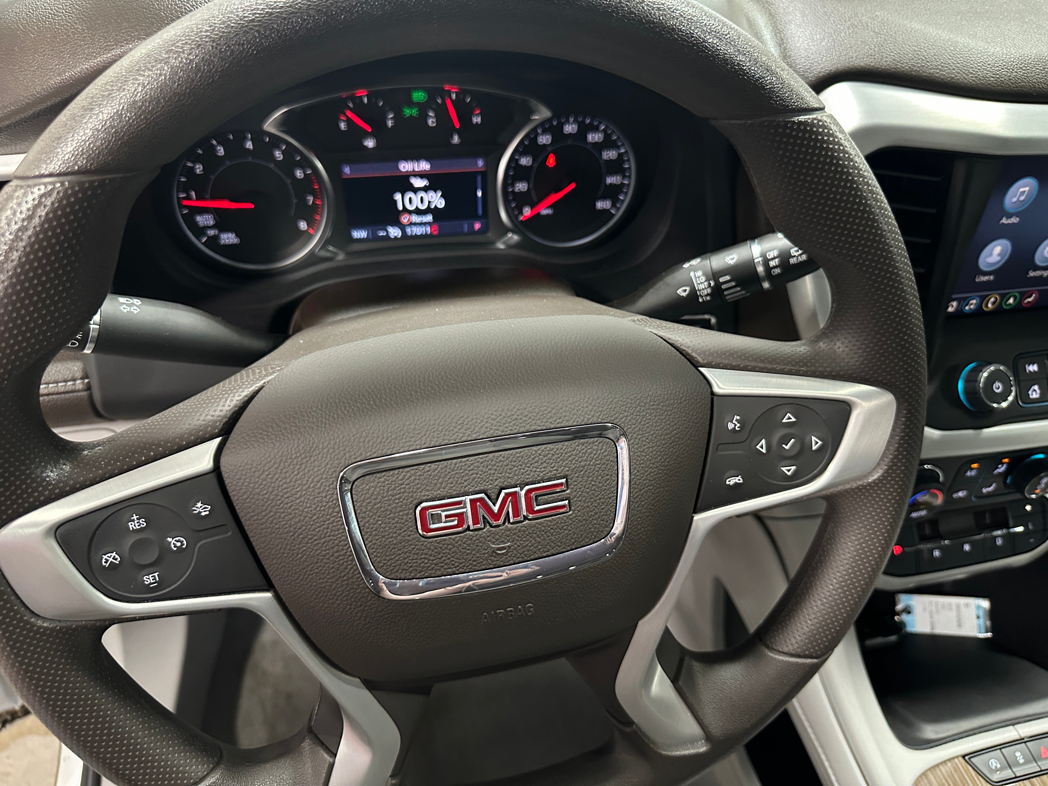 2022 GMC Acadia SLE 5