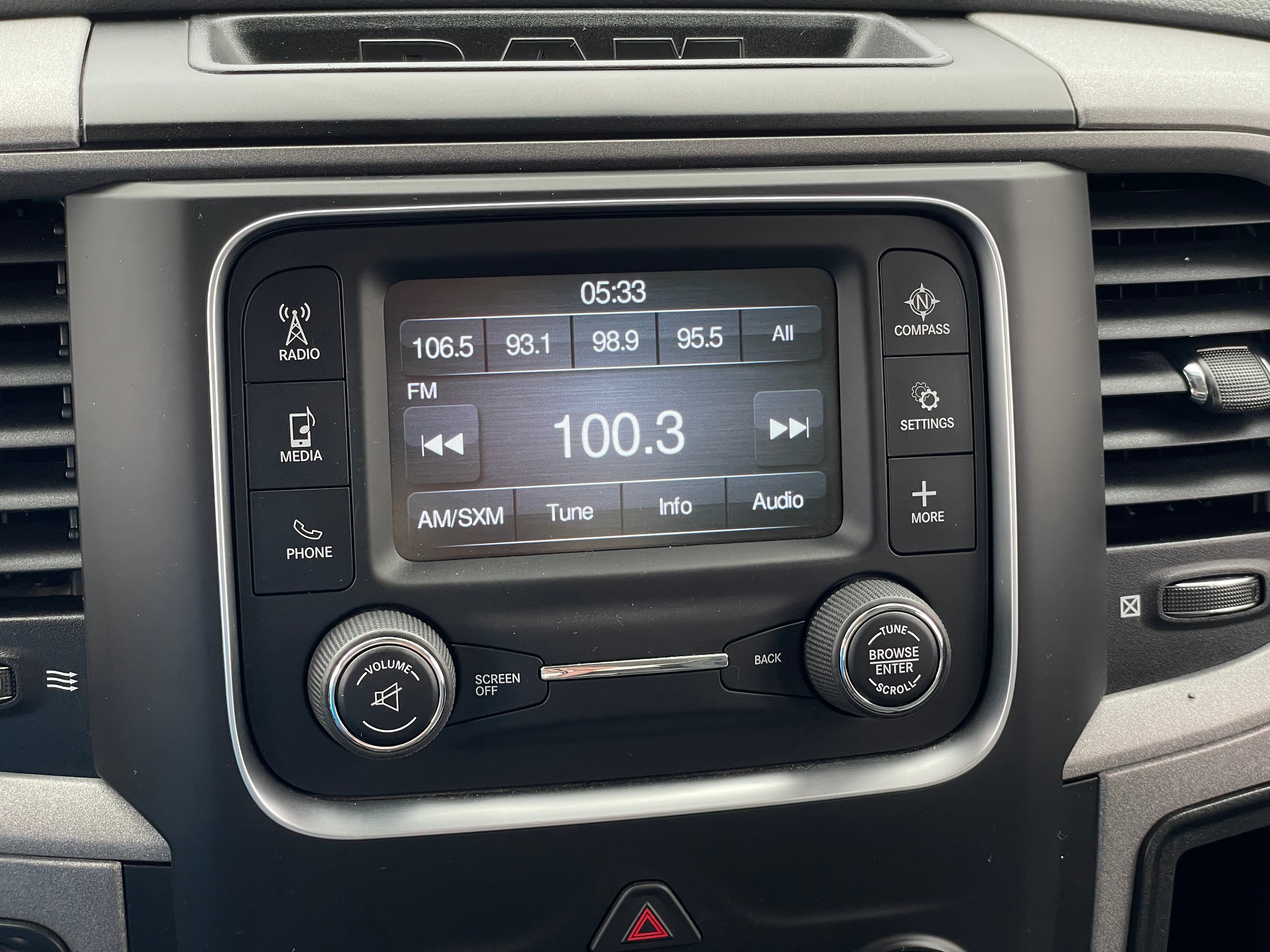 2020 RAM 1500 Classic Tradesman 4