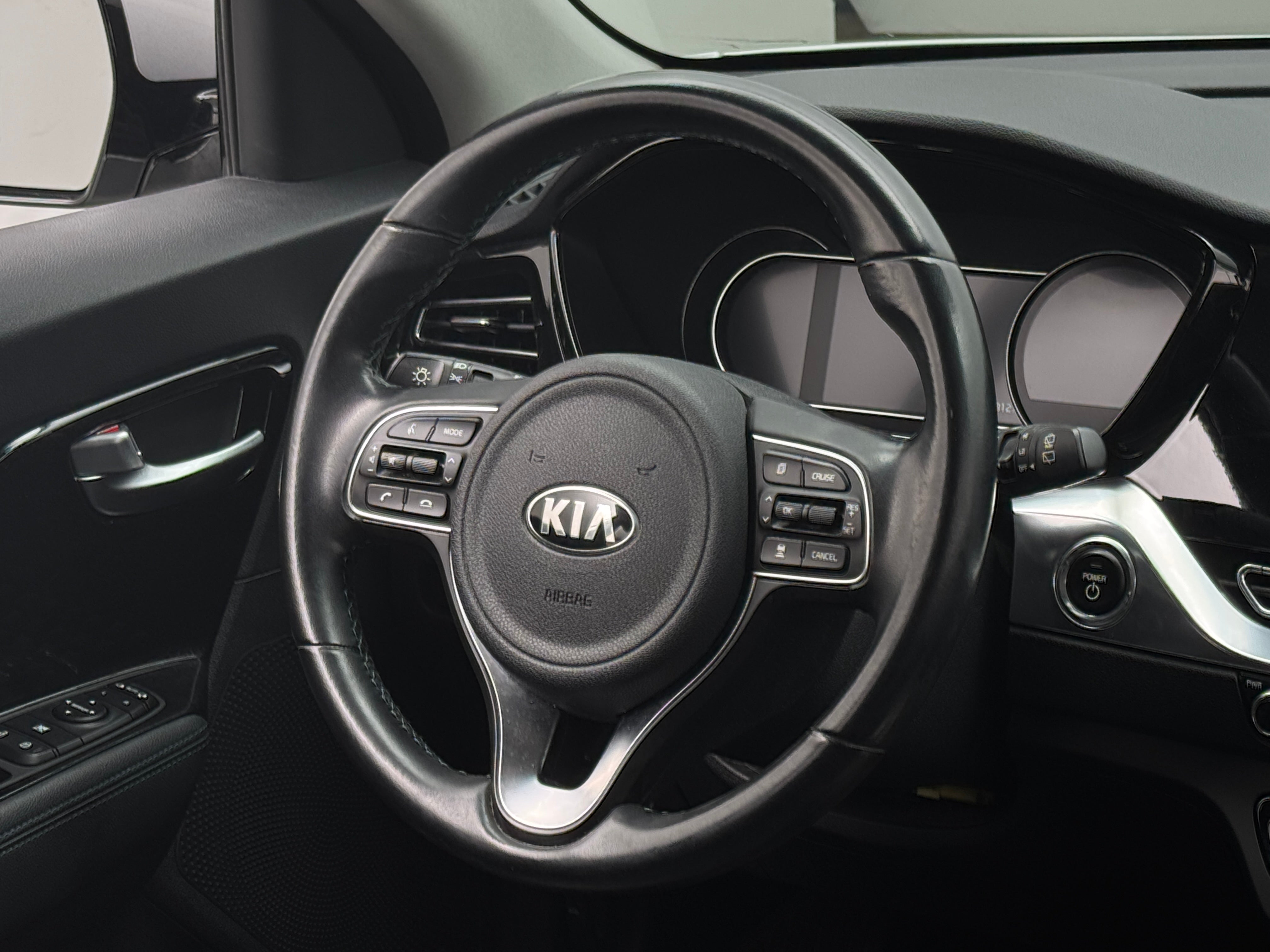 2020 Kia Niro EX Premium 4