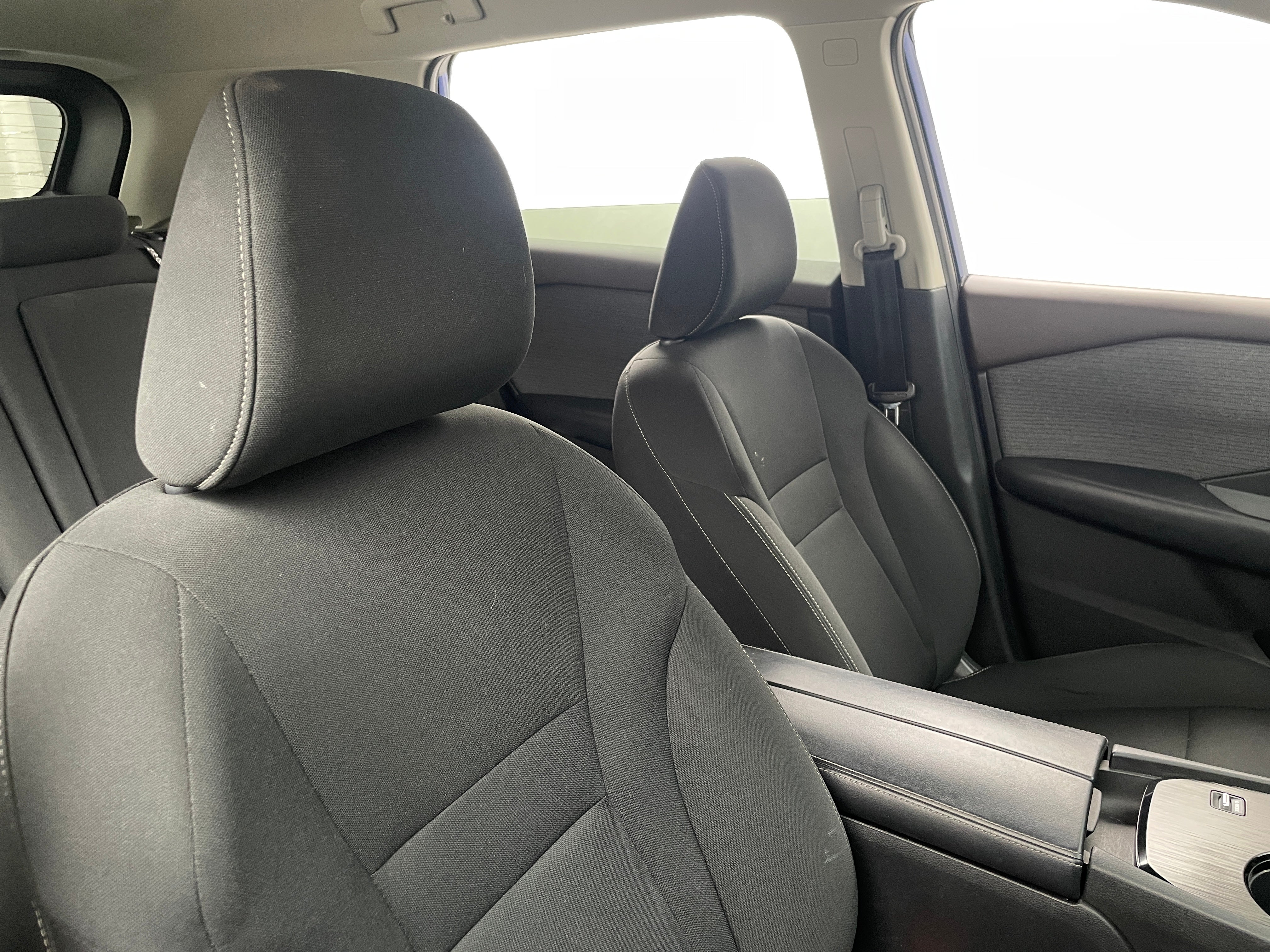 2023 Nissan Rogue S 2