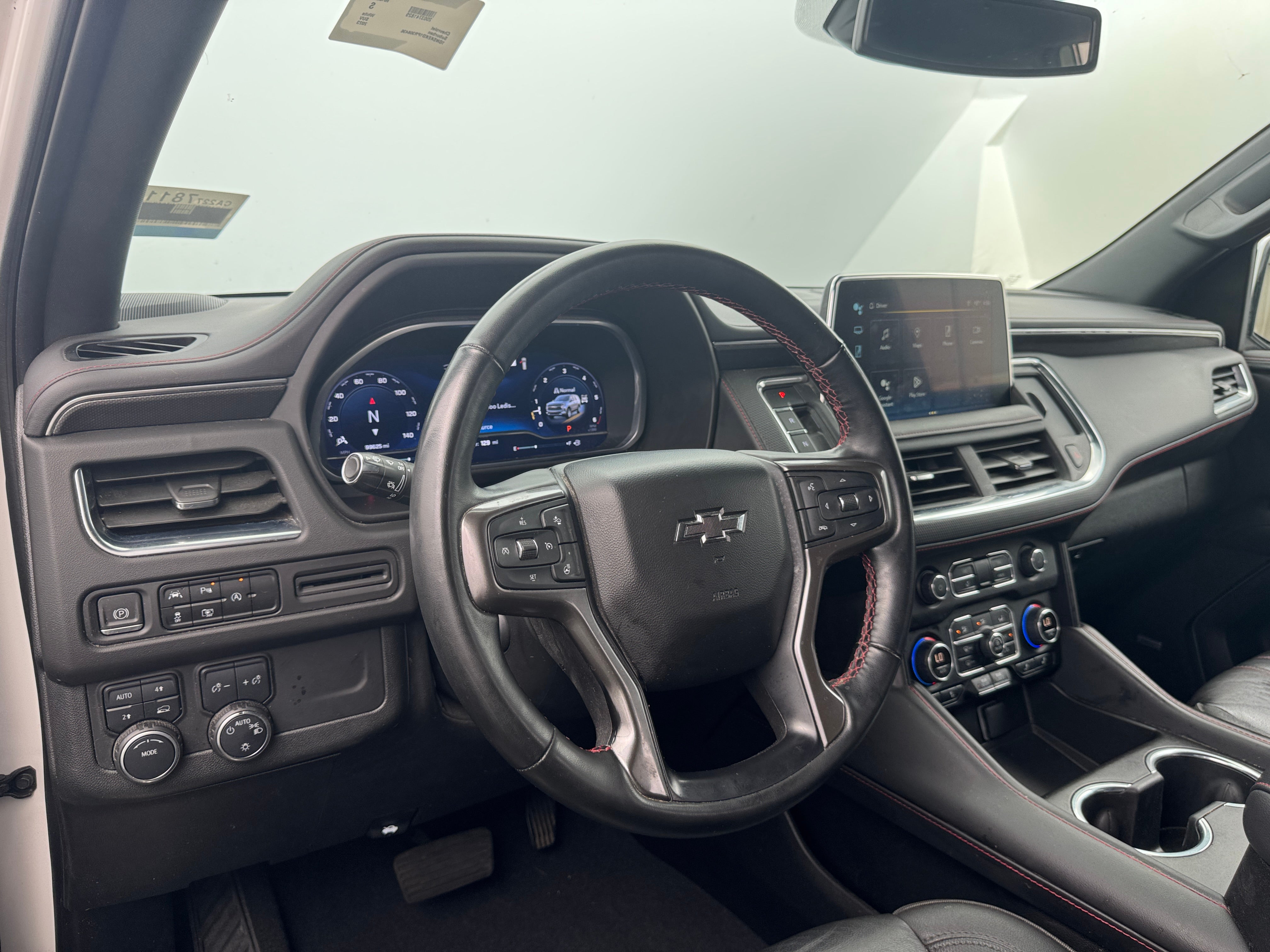 2023 Chevrolet Suburban RST 2