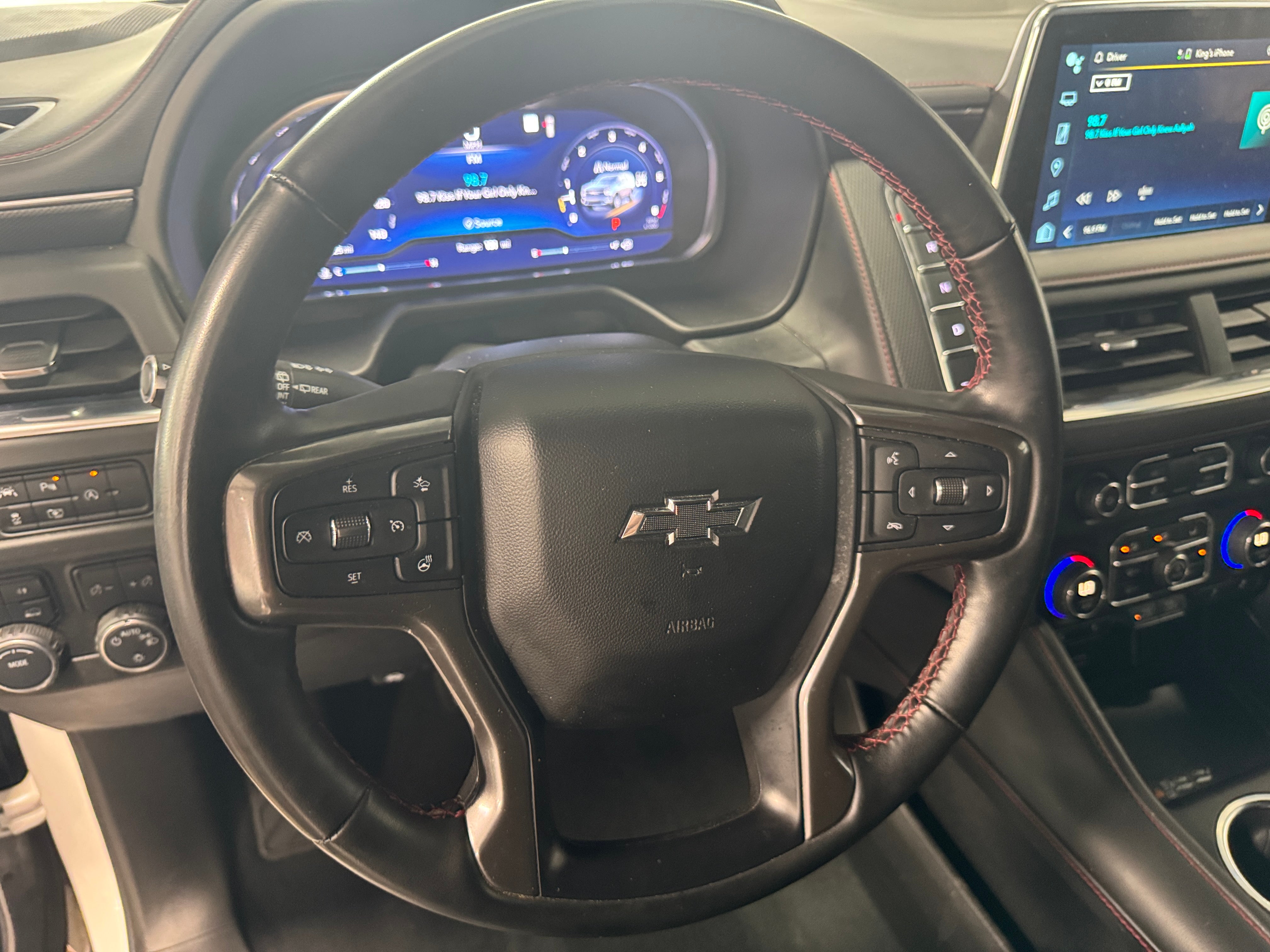 2023 Chevrolet Suburban RST 4