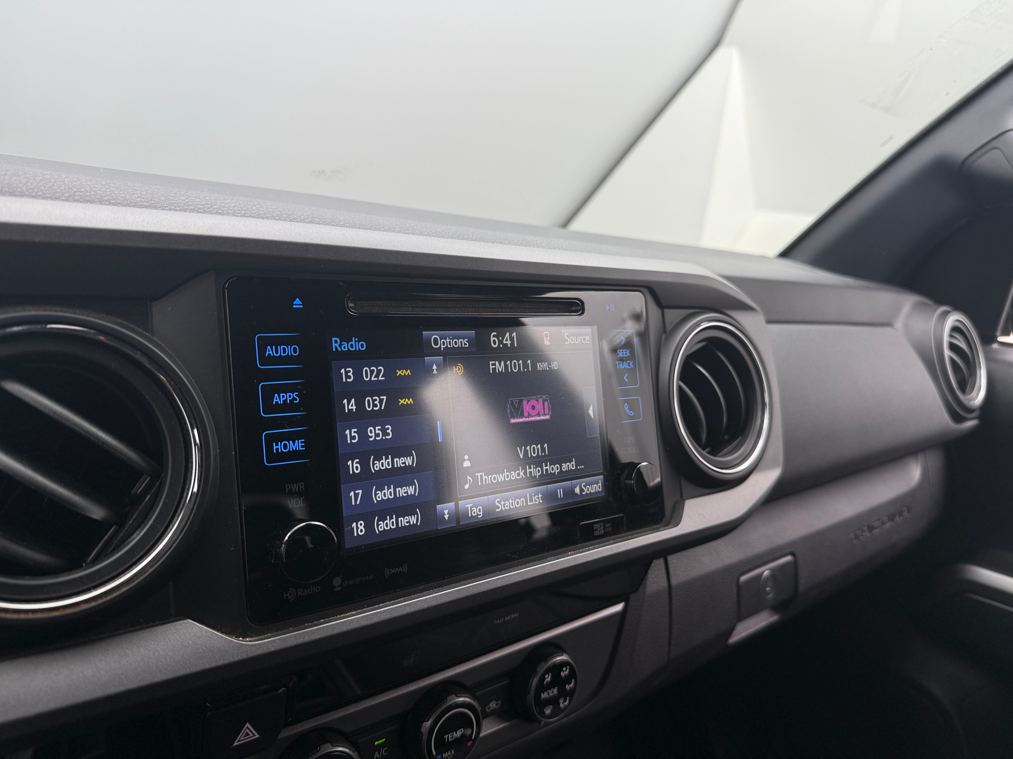 2018 Toyota Tacoma TRD Sport 4