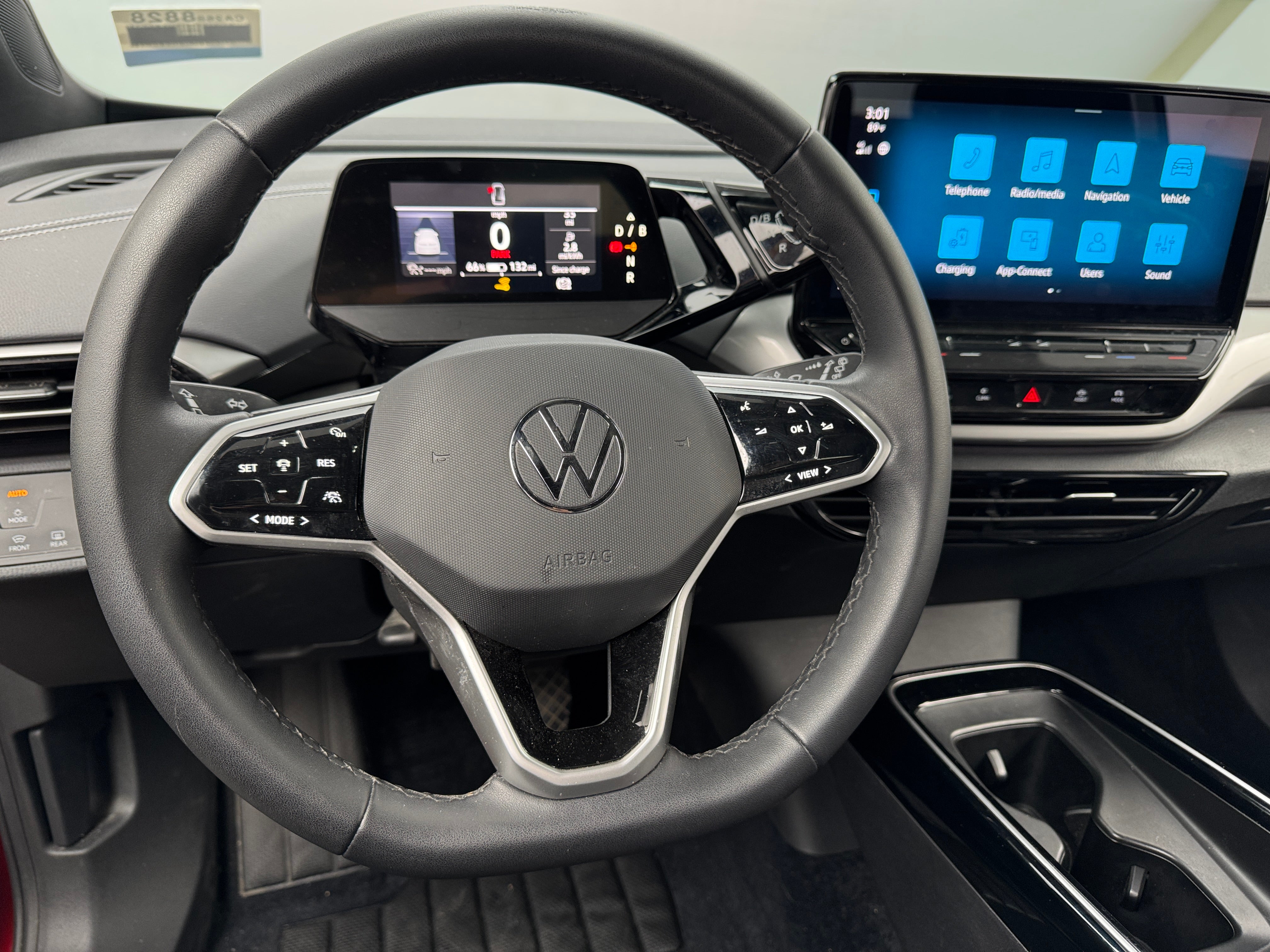 2023 Volkswagen ID.4 Pro S 4