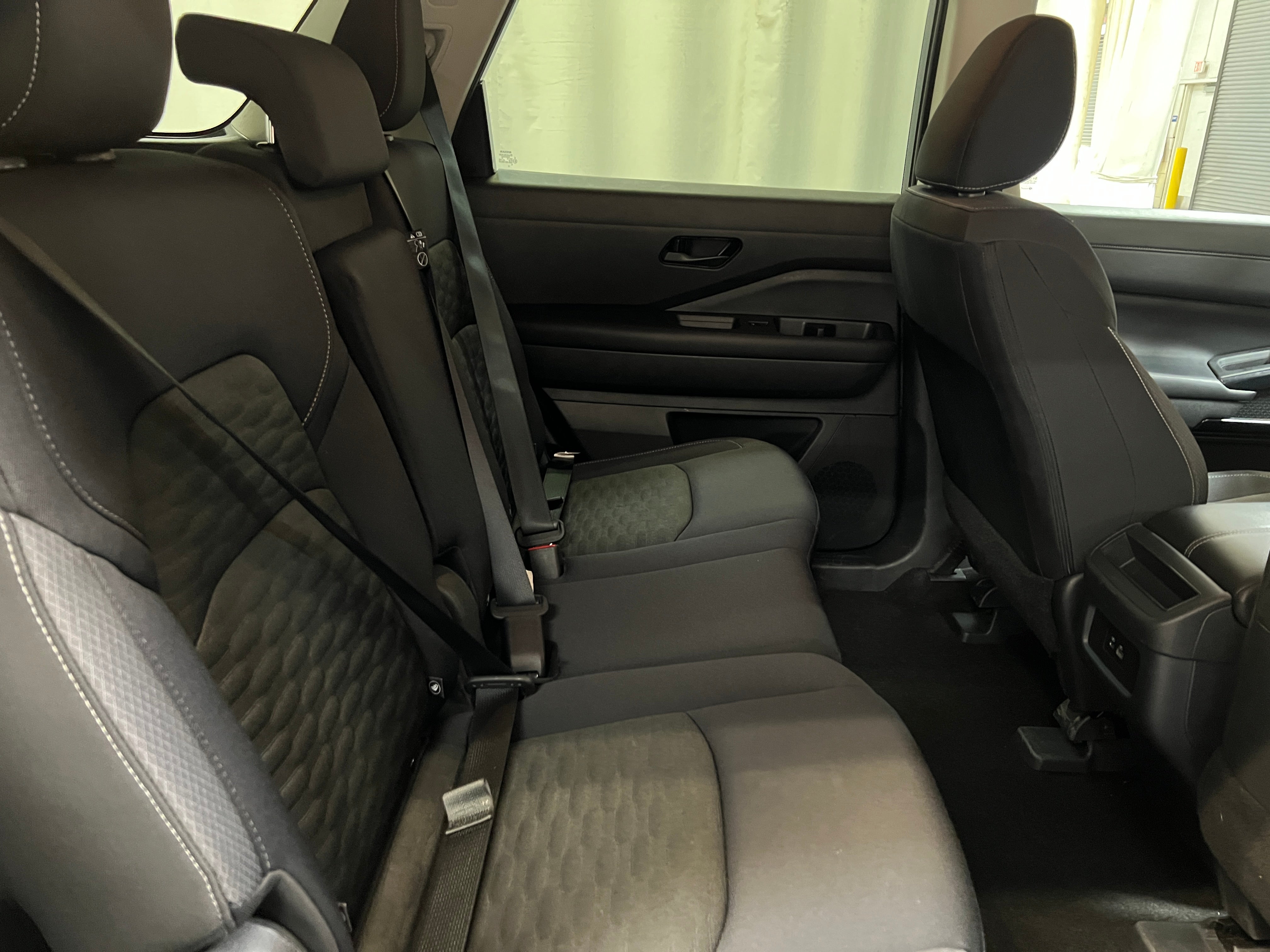2024 Nissan Pathfinder S 6