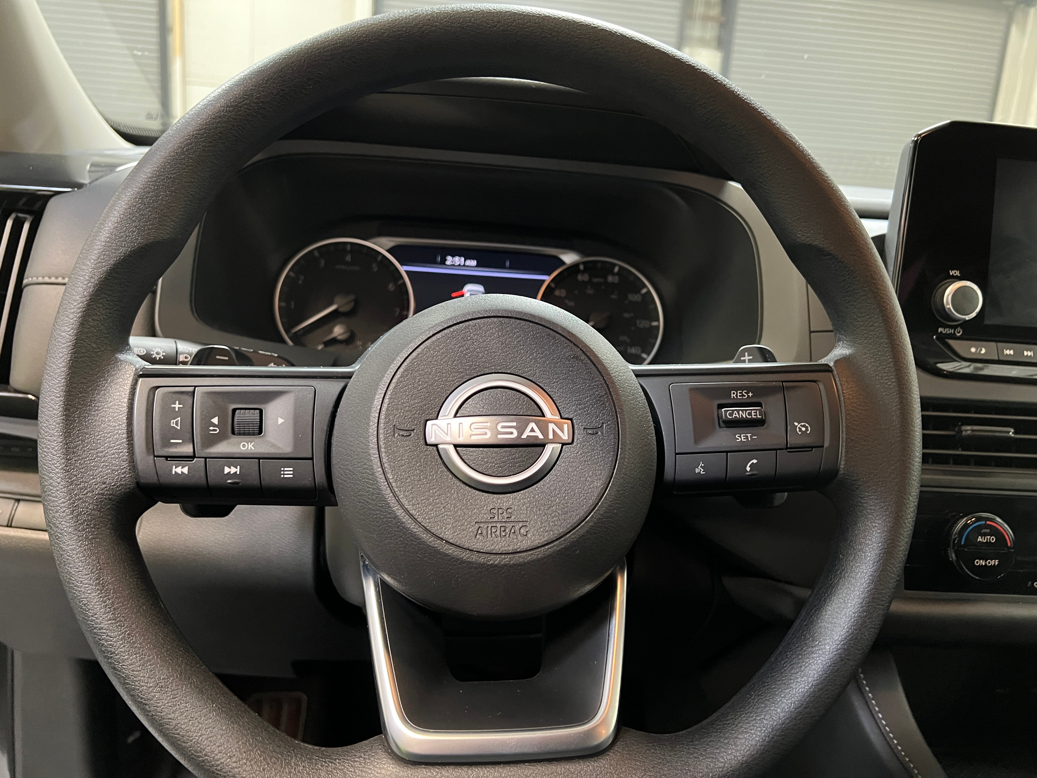 2024 Nissan Pathfinder S 5