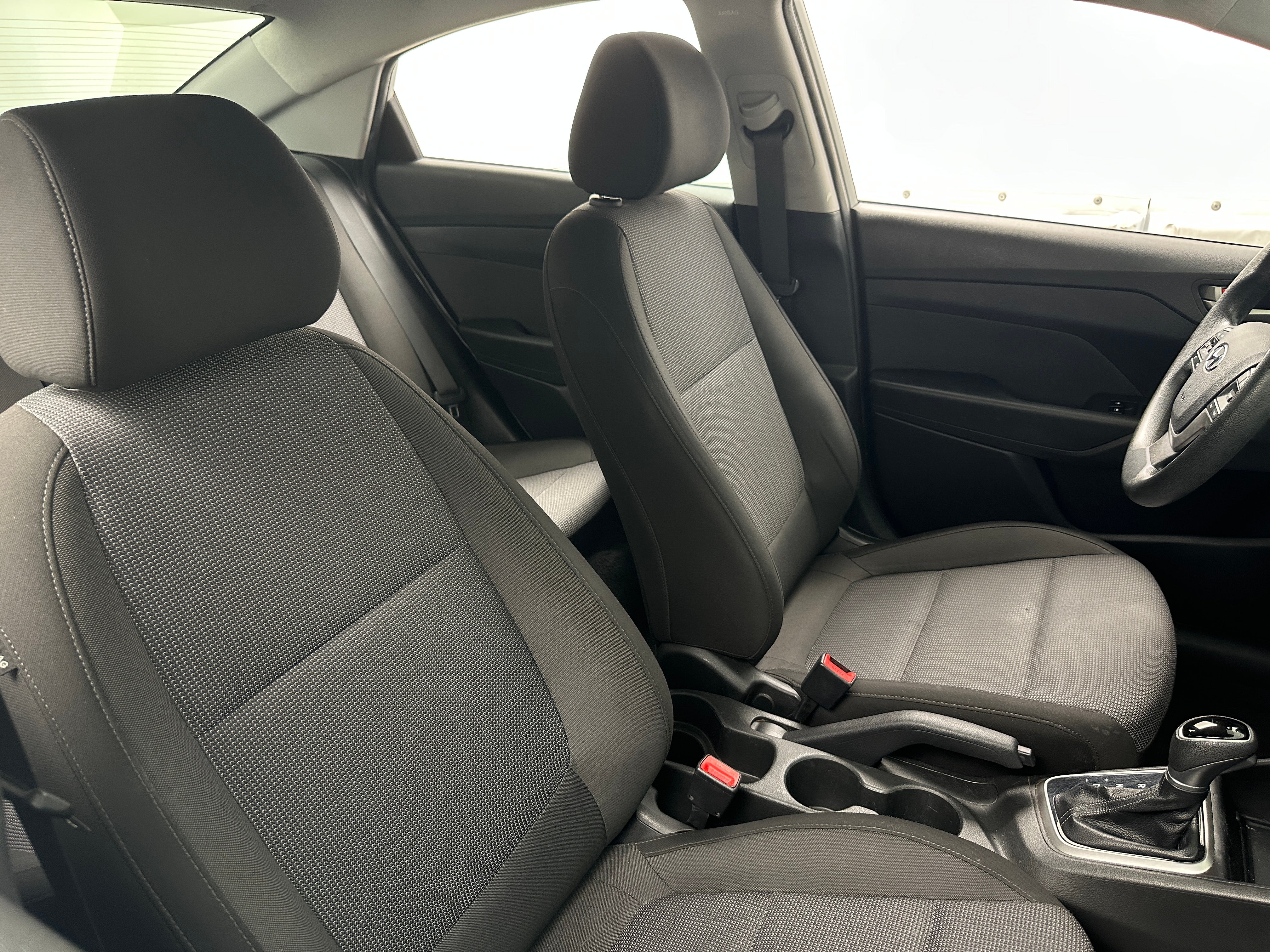 2021 Hyundai Accent SE 2