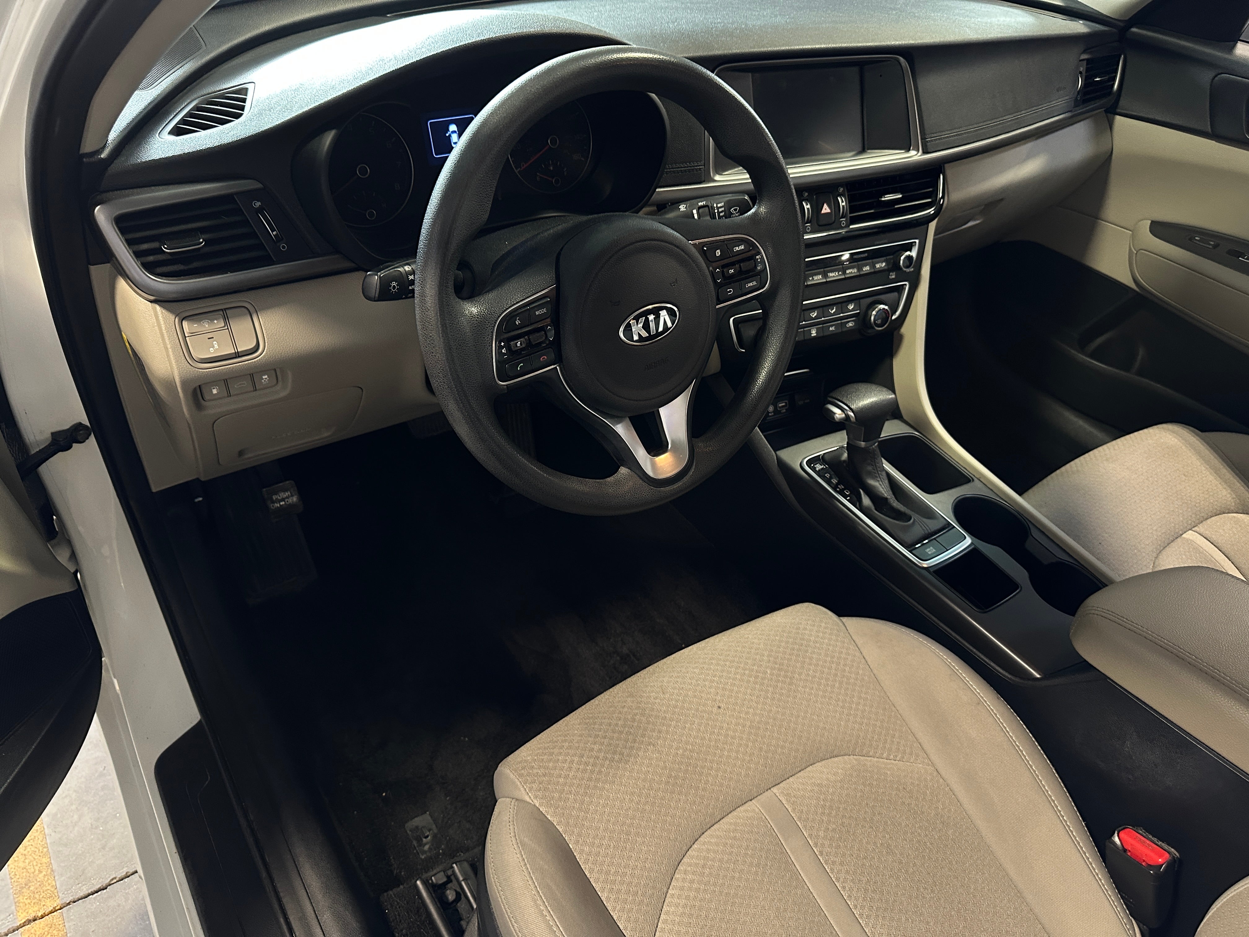 2018 Kia Optima LX 3