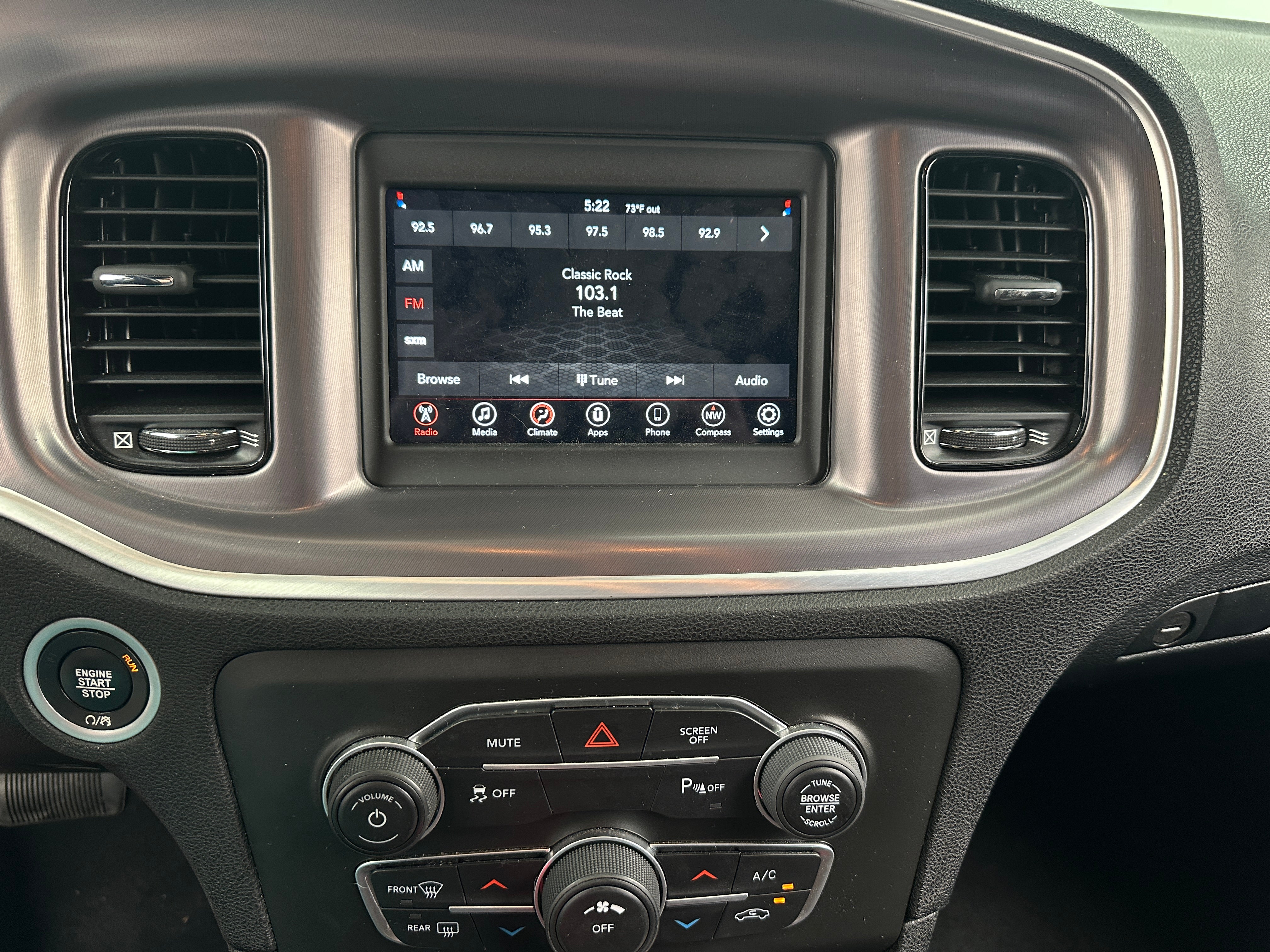 2021 Dodge Charger SXT 4