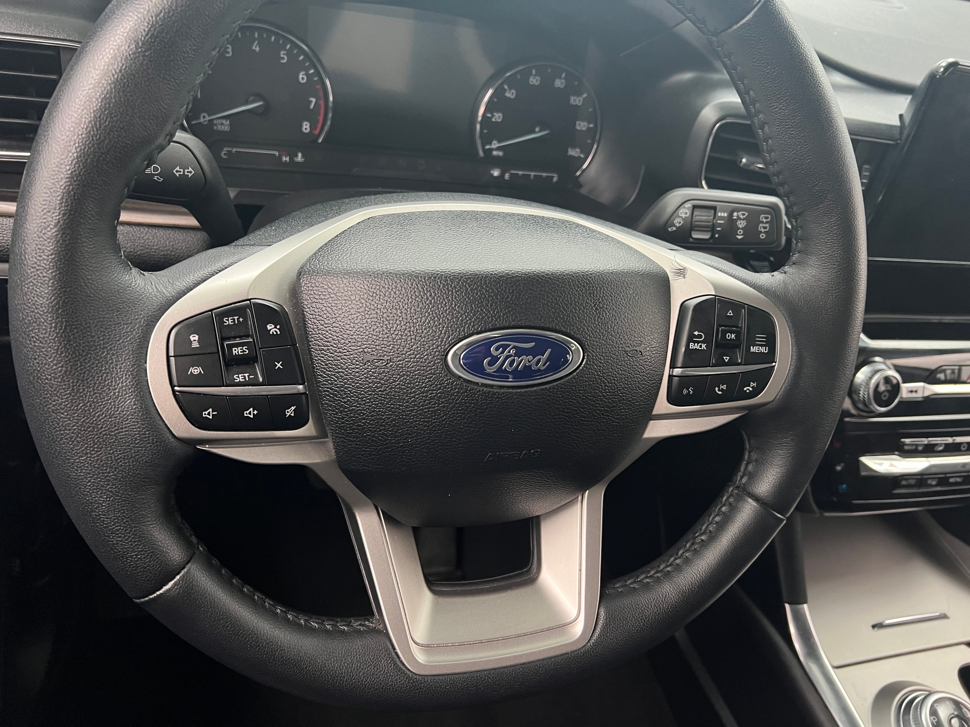 2024 Ford Explorer Limited 4