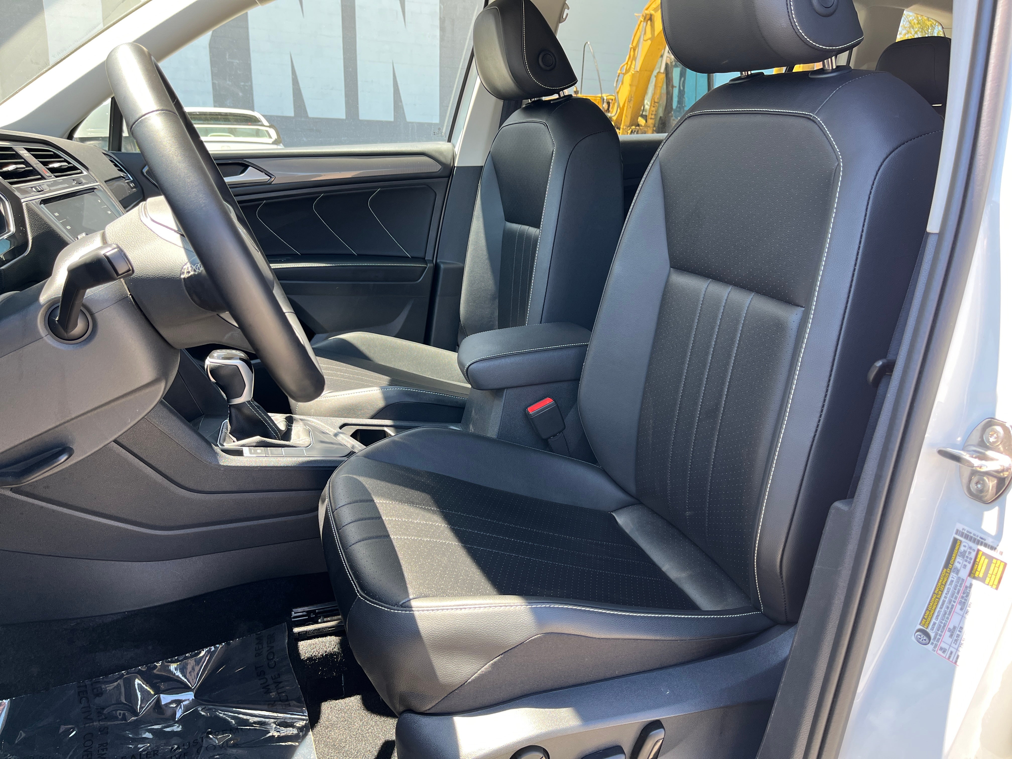 2024 Volkswagen Tiguan SE 2