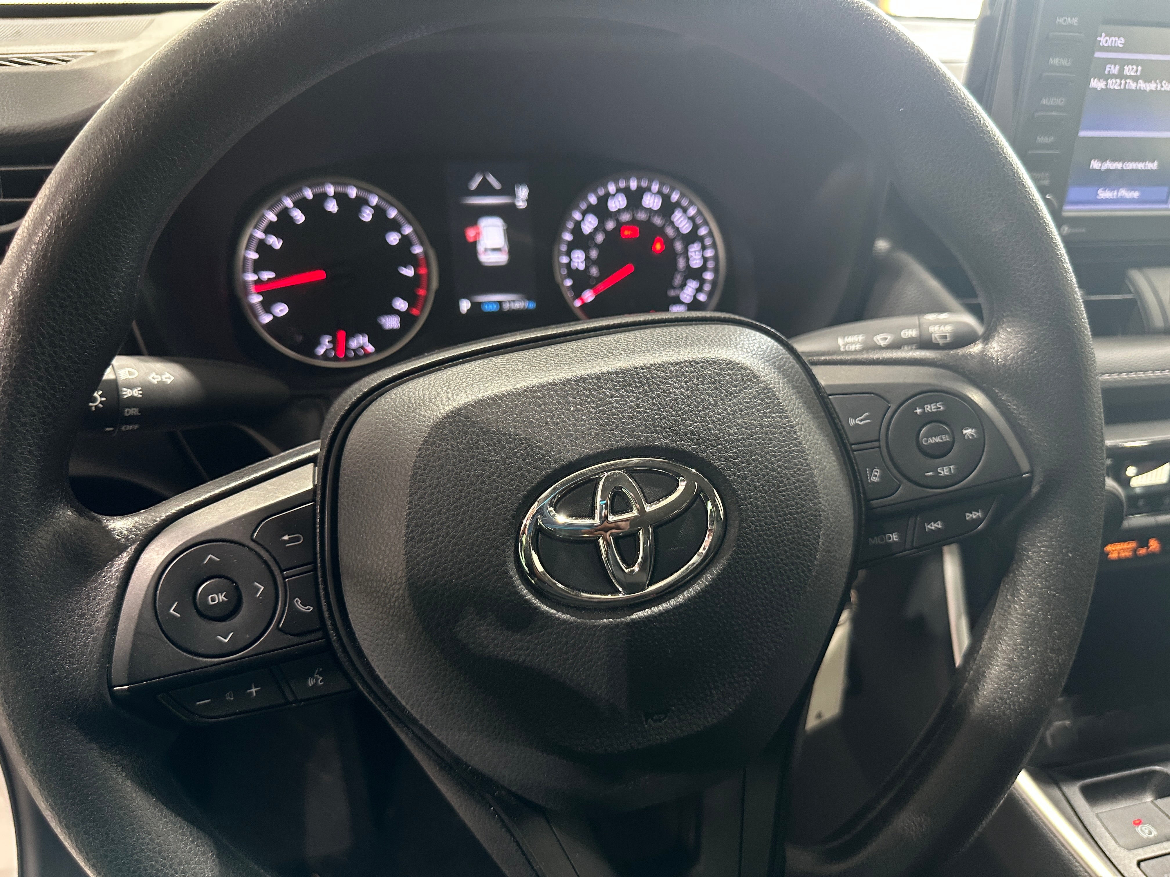 2022 Toyota RAV4 LE 5