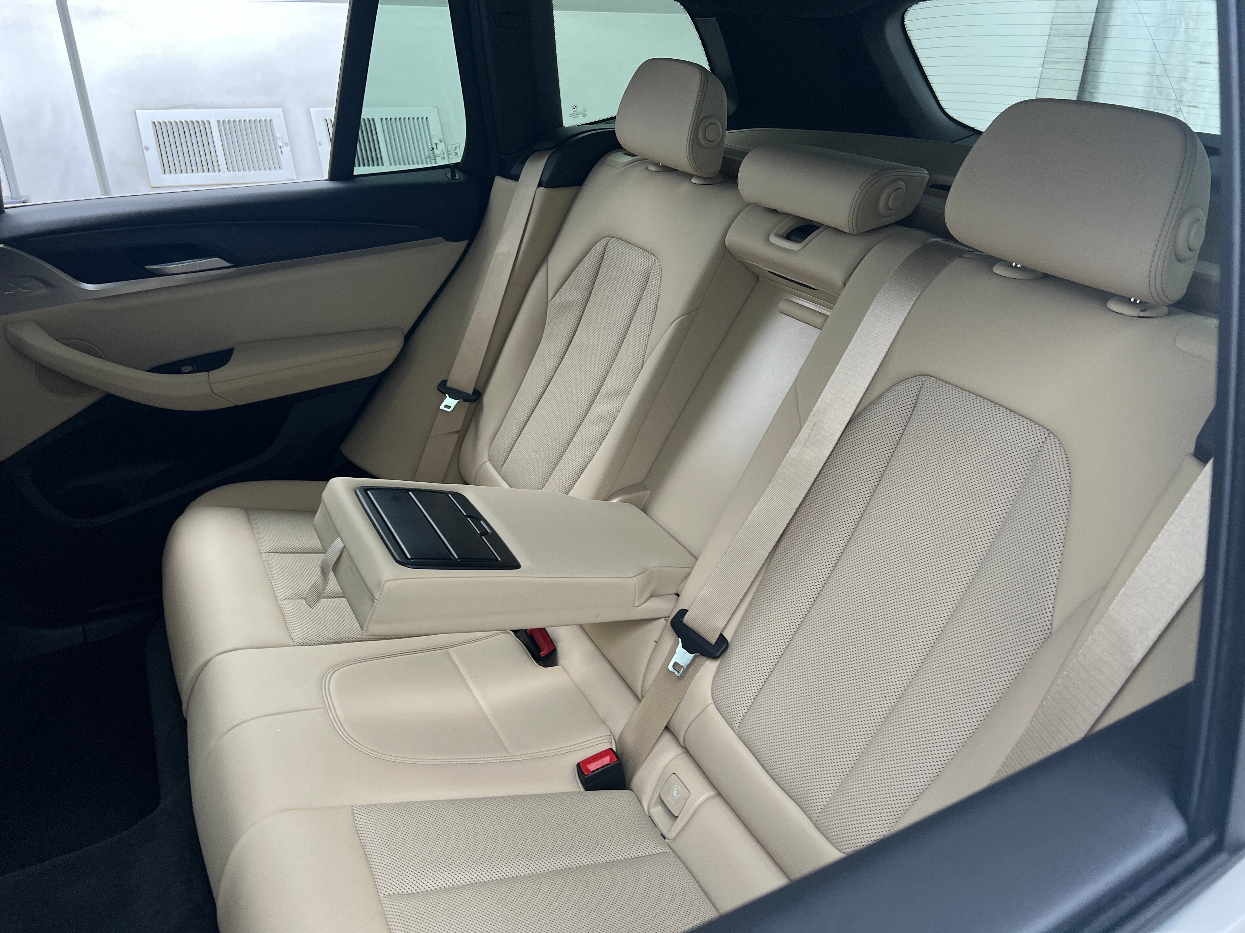 2022 BMW X3 xDrive30i 5