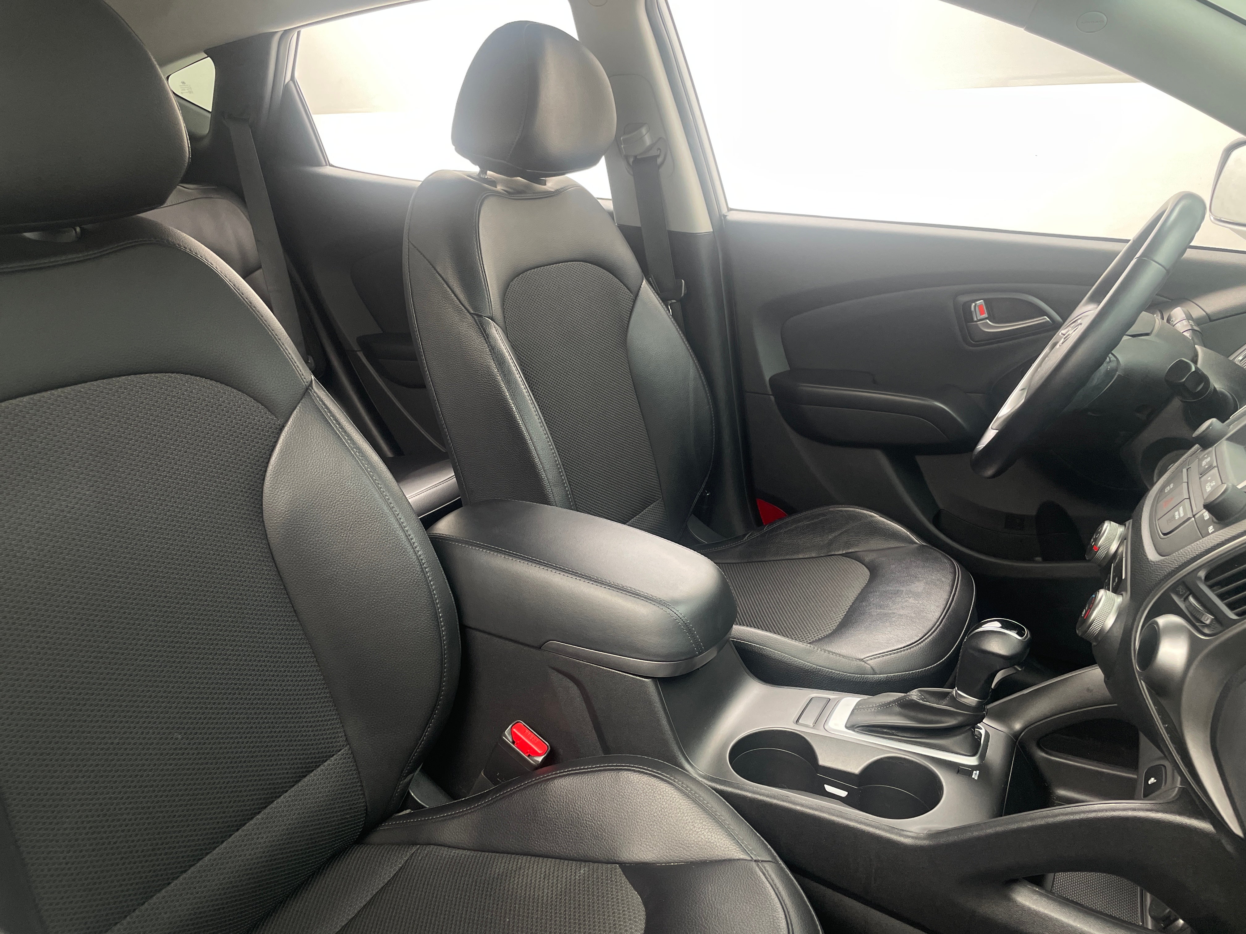 2015 Hyundai Tucson SE 2