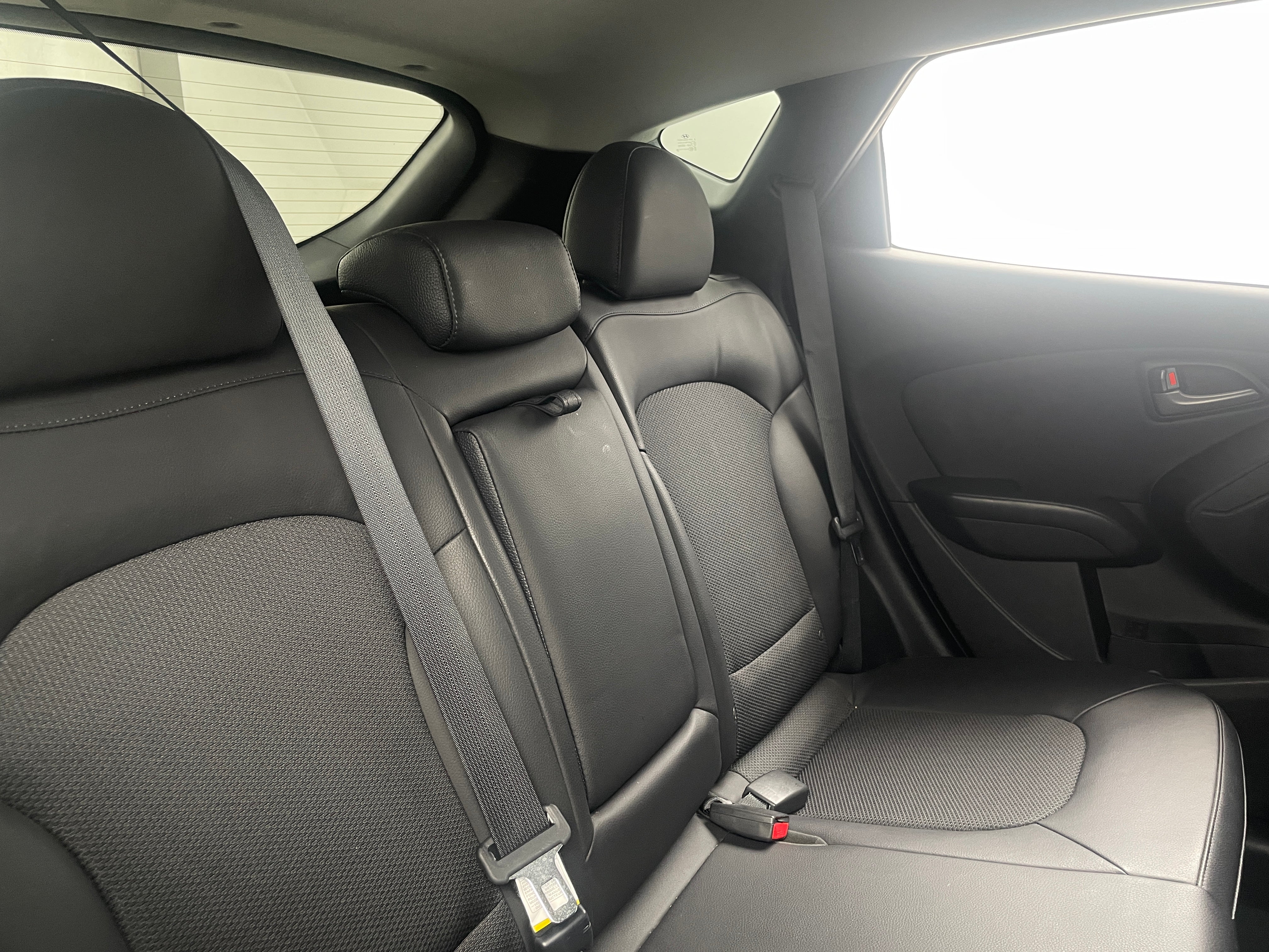 2015 Hyundai Tucson SE 6