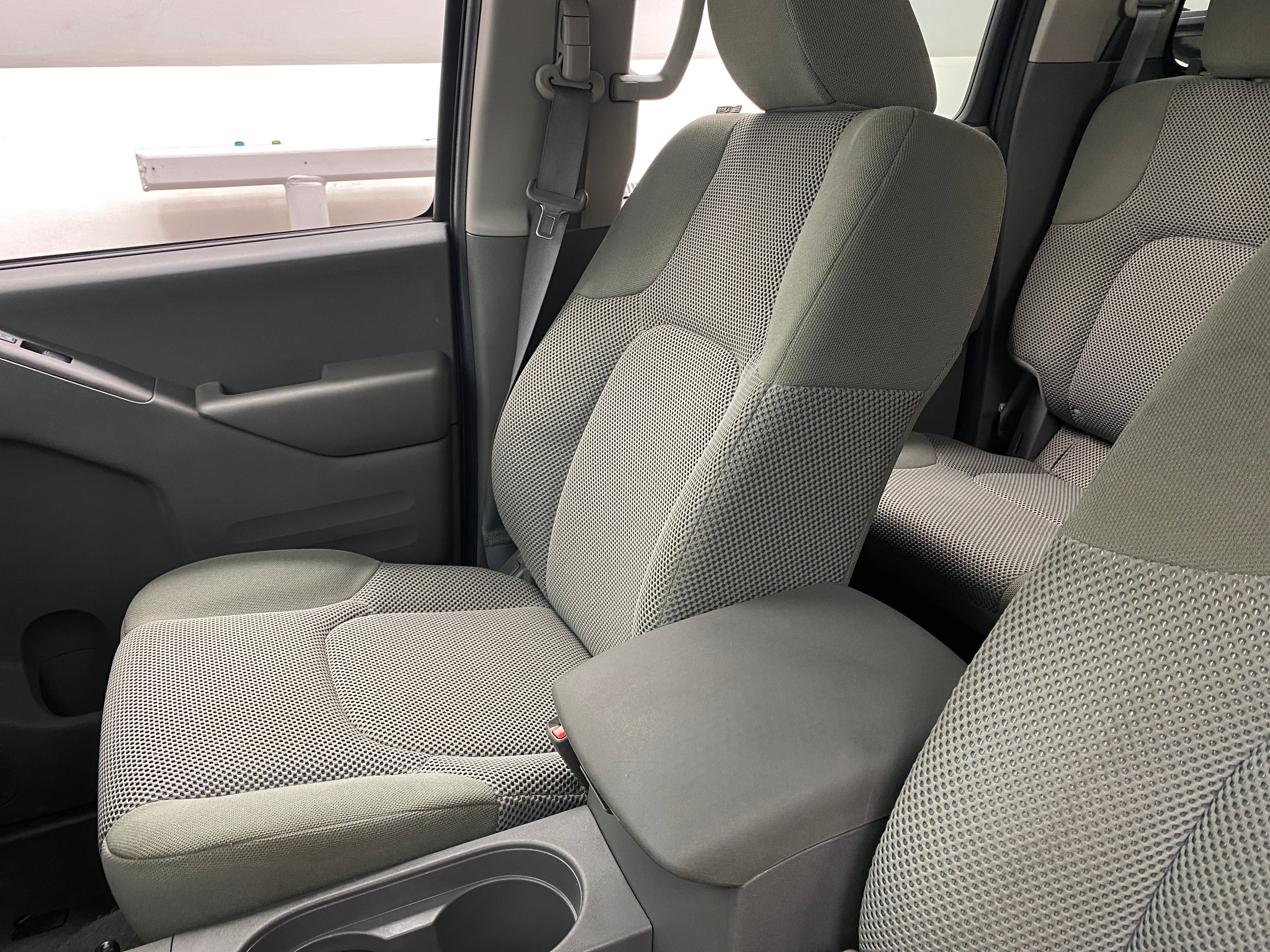 2019 Nissan Frontier SV 2
