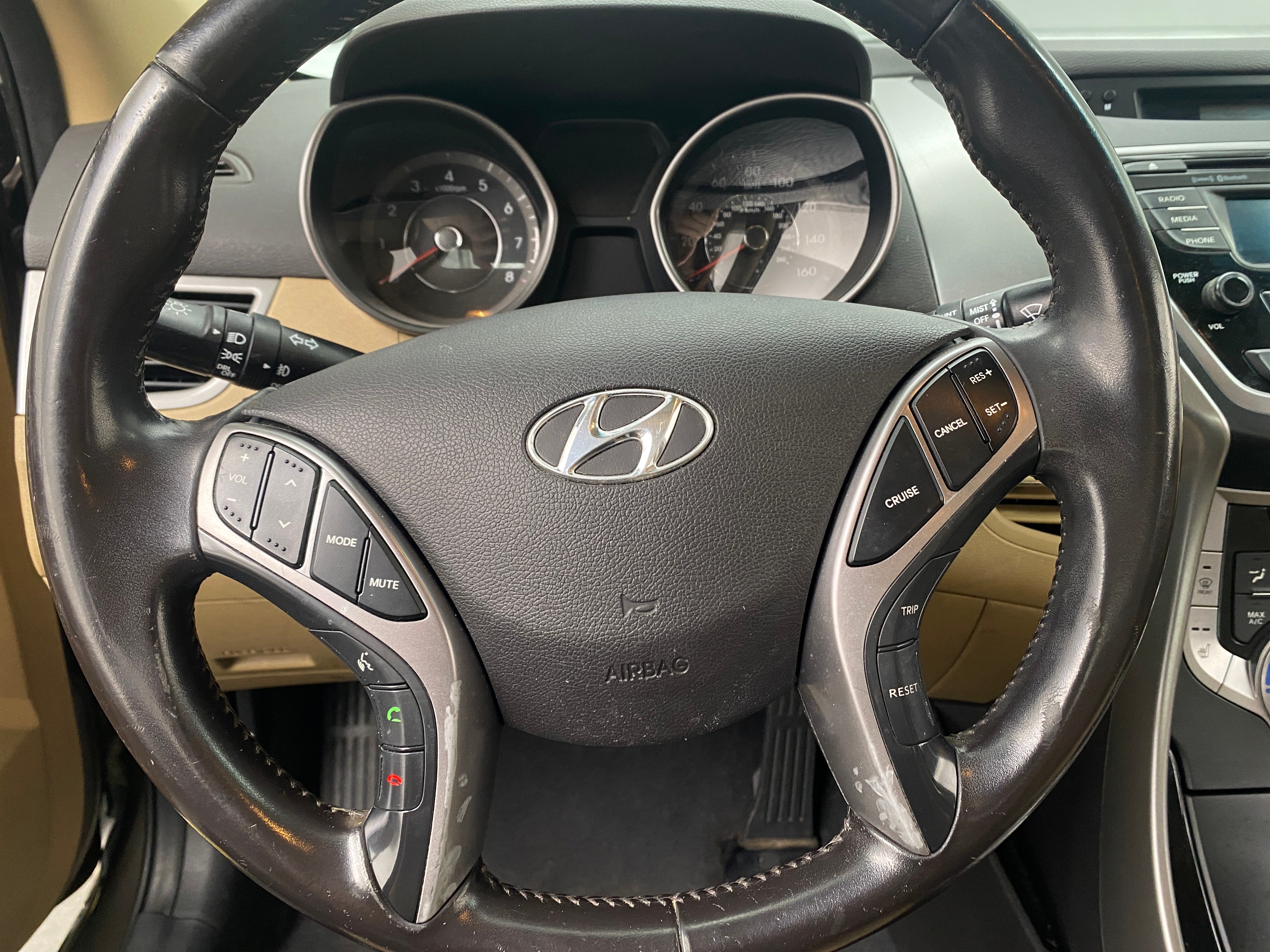 2013 Hyundai Elantra Limited Edition 4