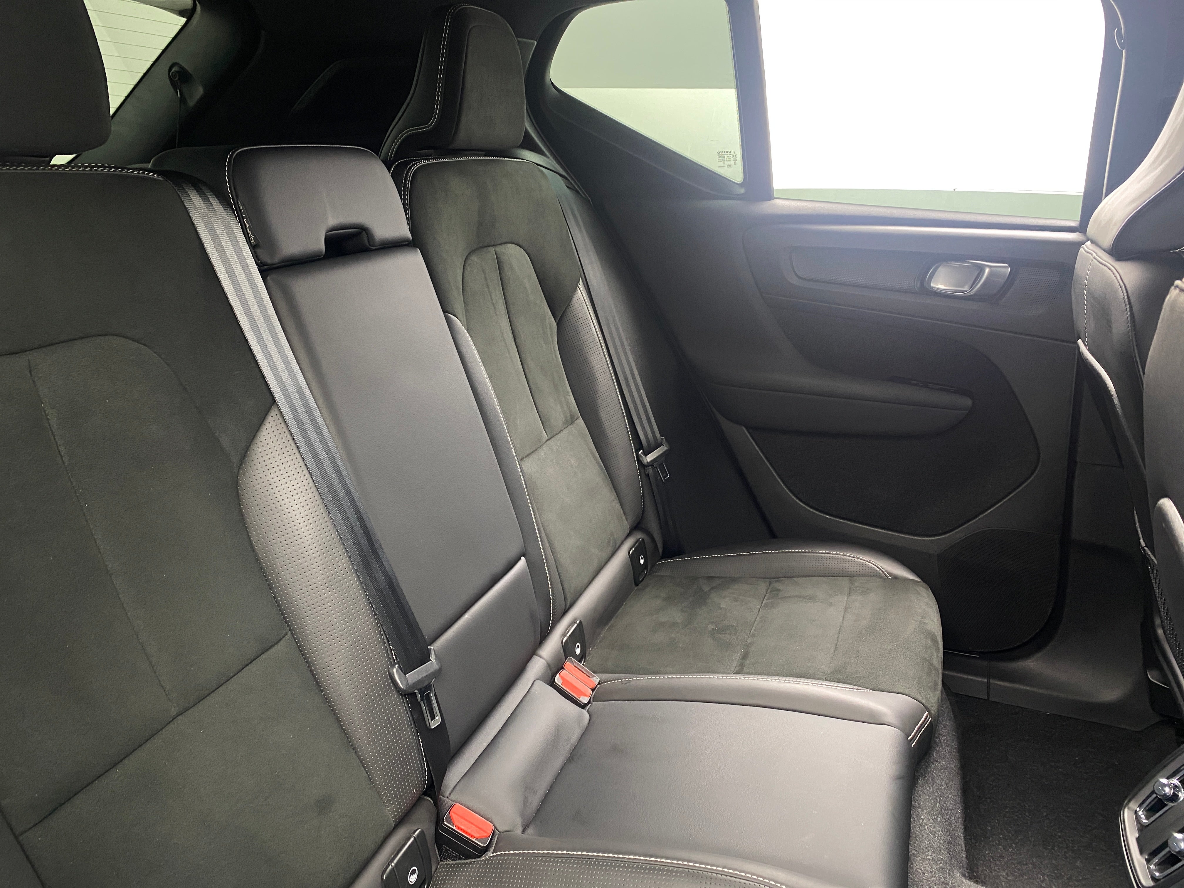2021 Volvo XC40 Recharge Core 5