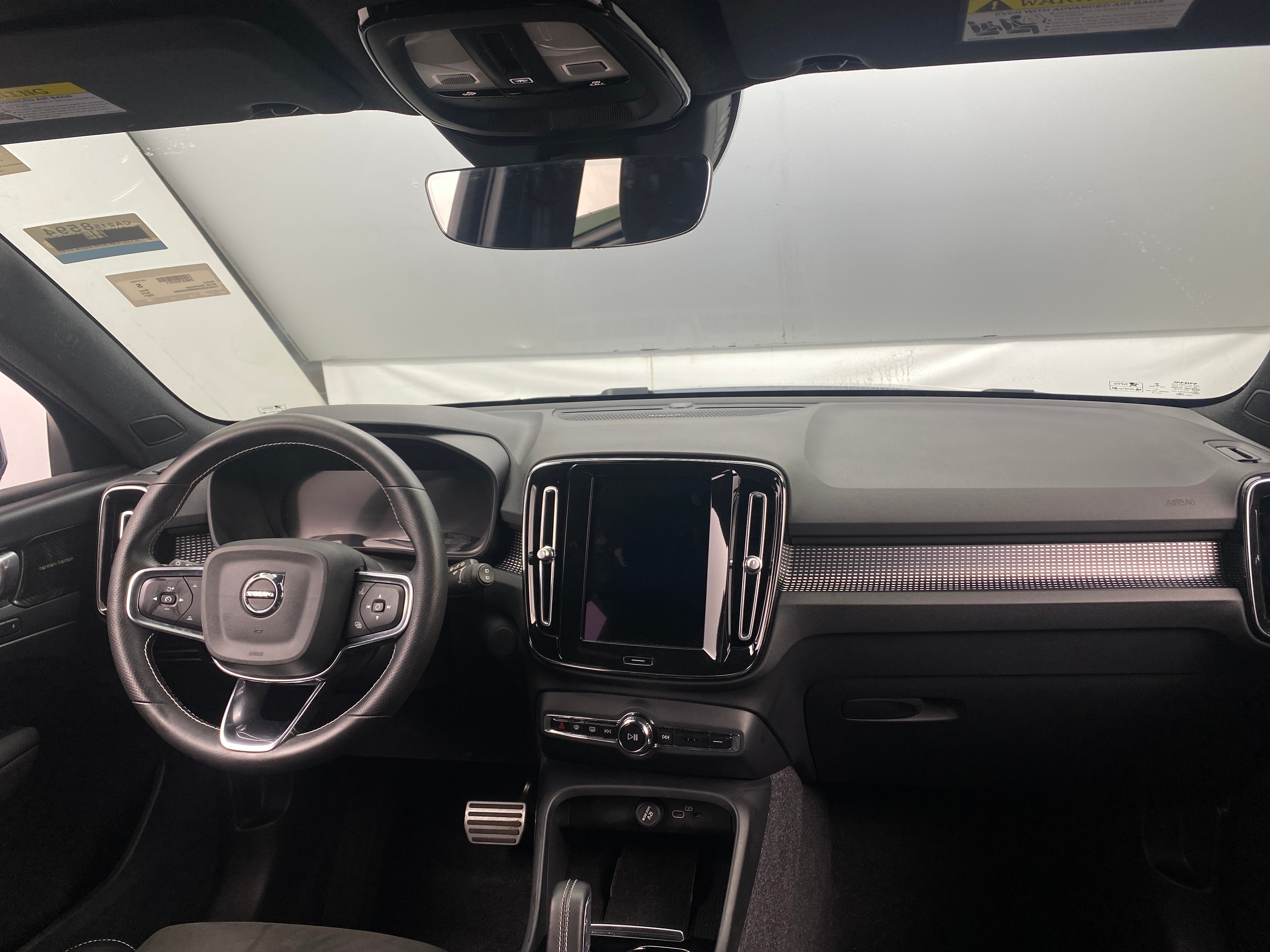 2021 Volvo XC40 Recharge Core 2