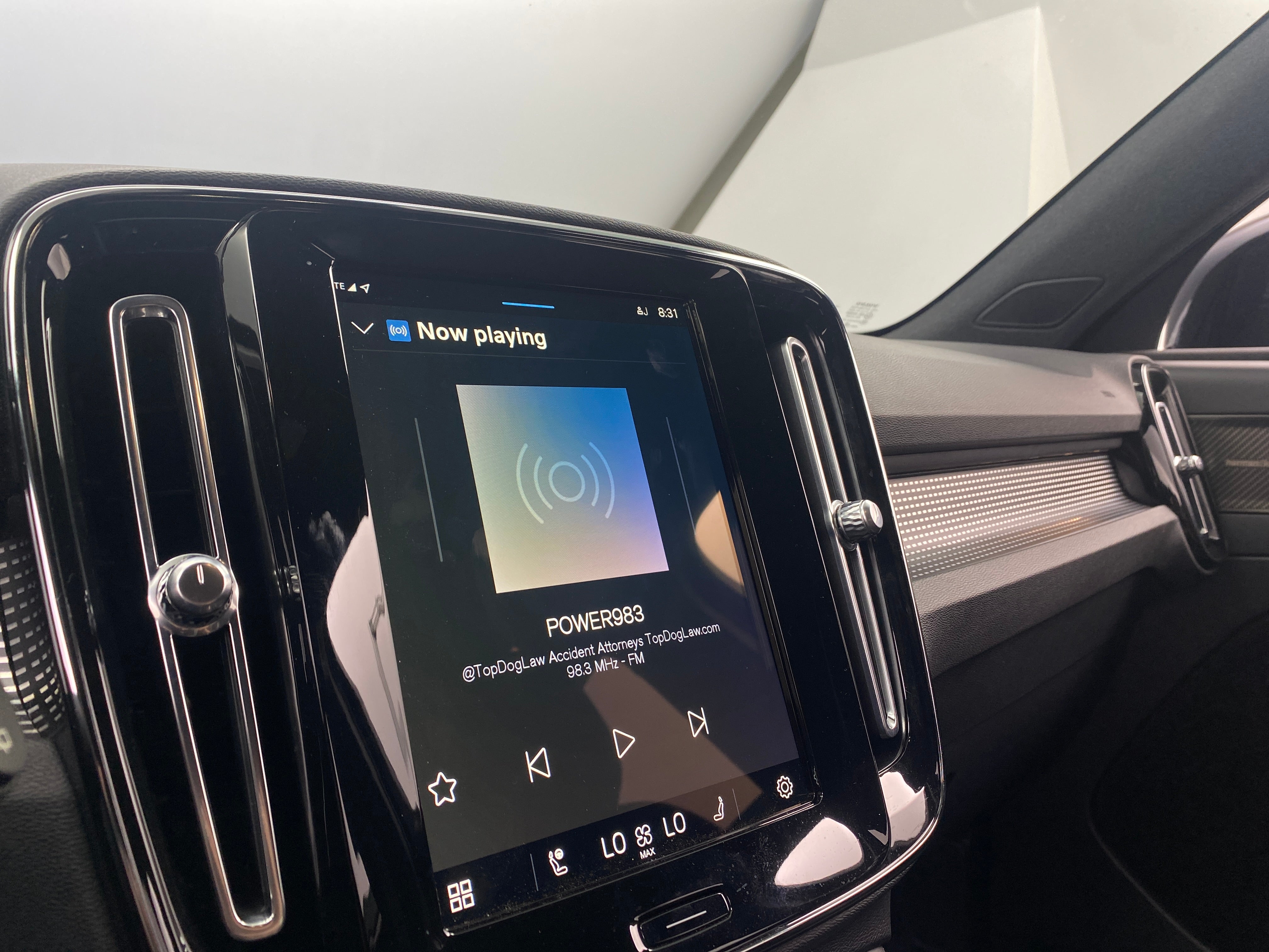 2021 Volvo XC40 Recharge Core 3