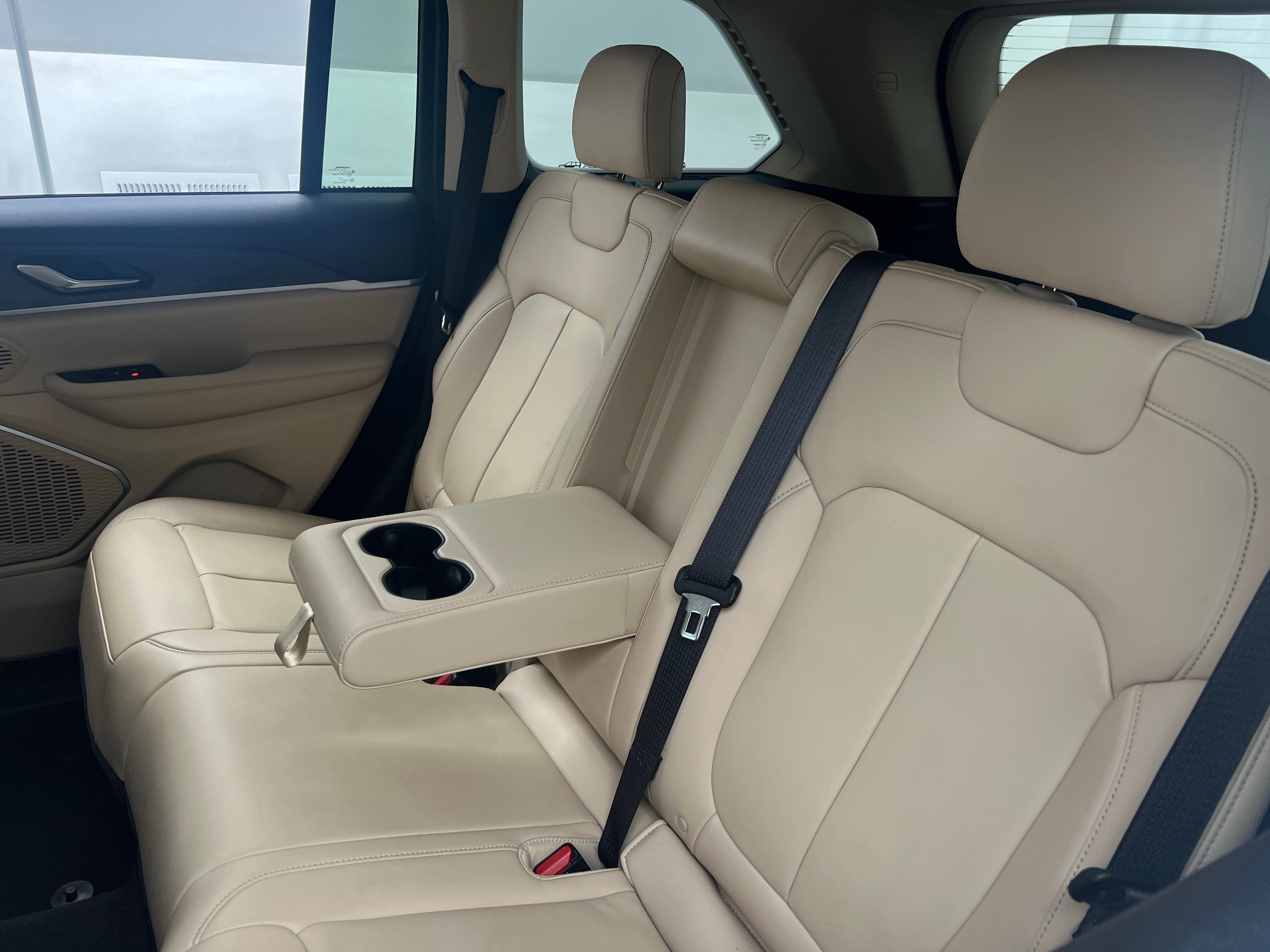 2022 Jeep Grand Cherokee Limited Edition 5