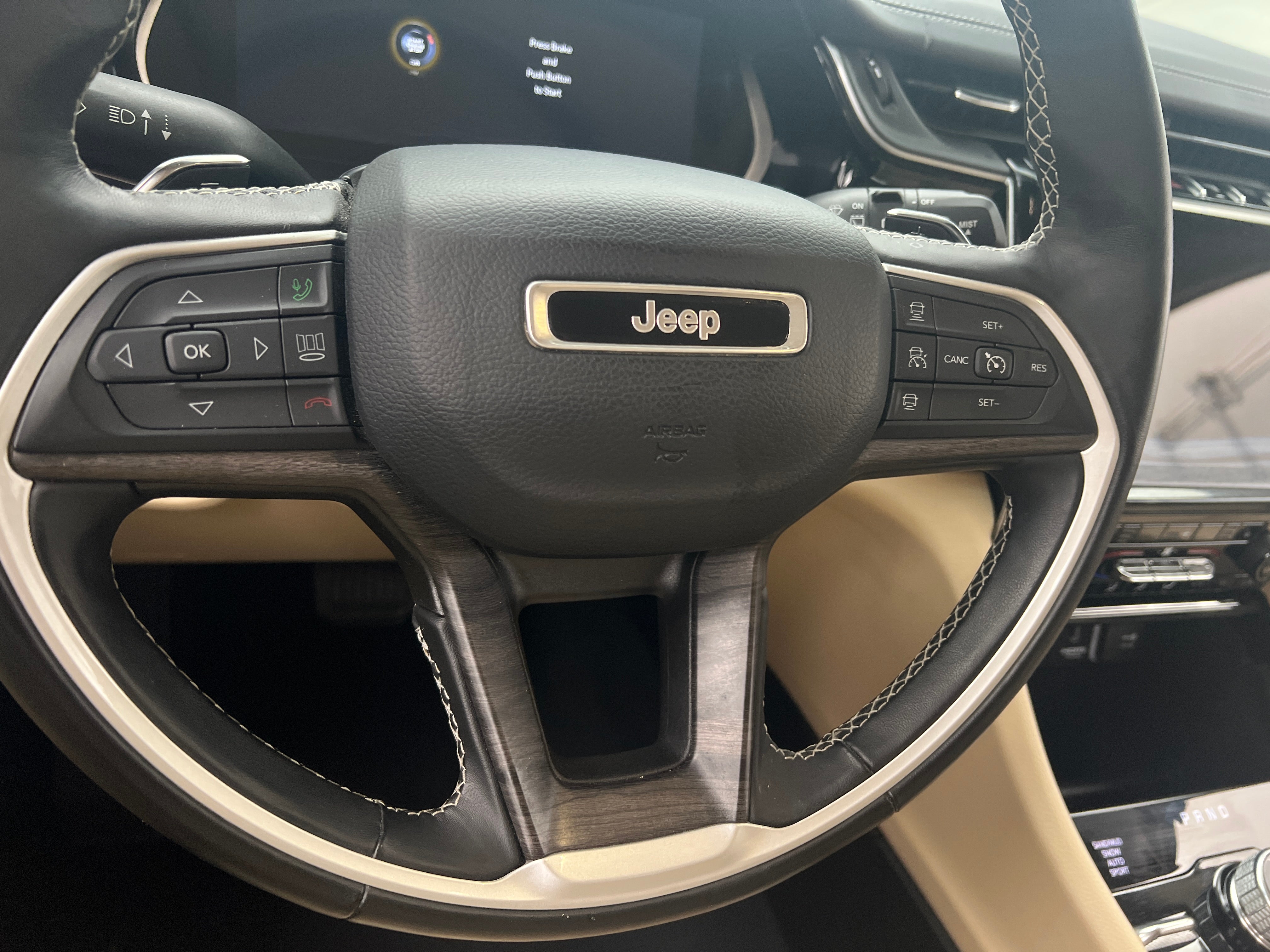 2022 Jeep Grand Cherokee Limited Edition 4