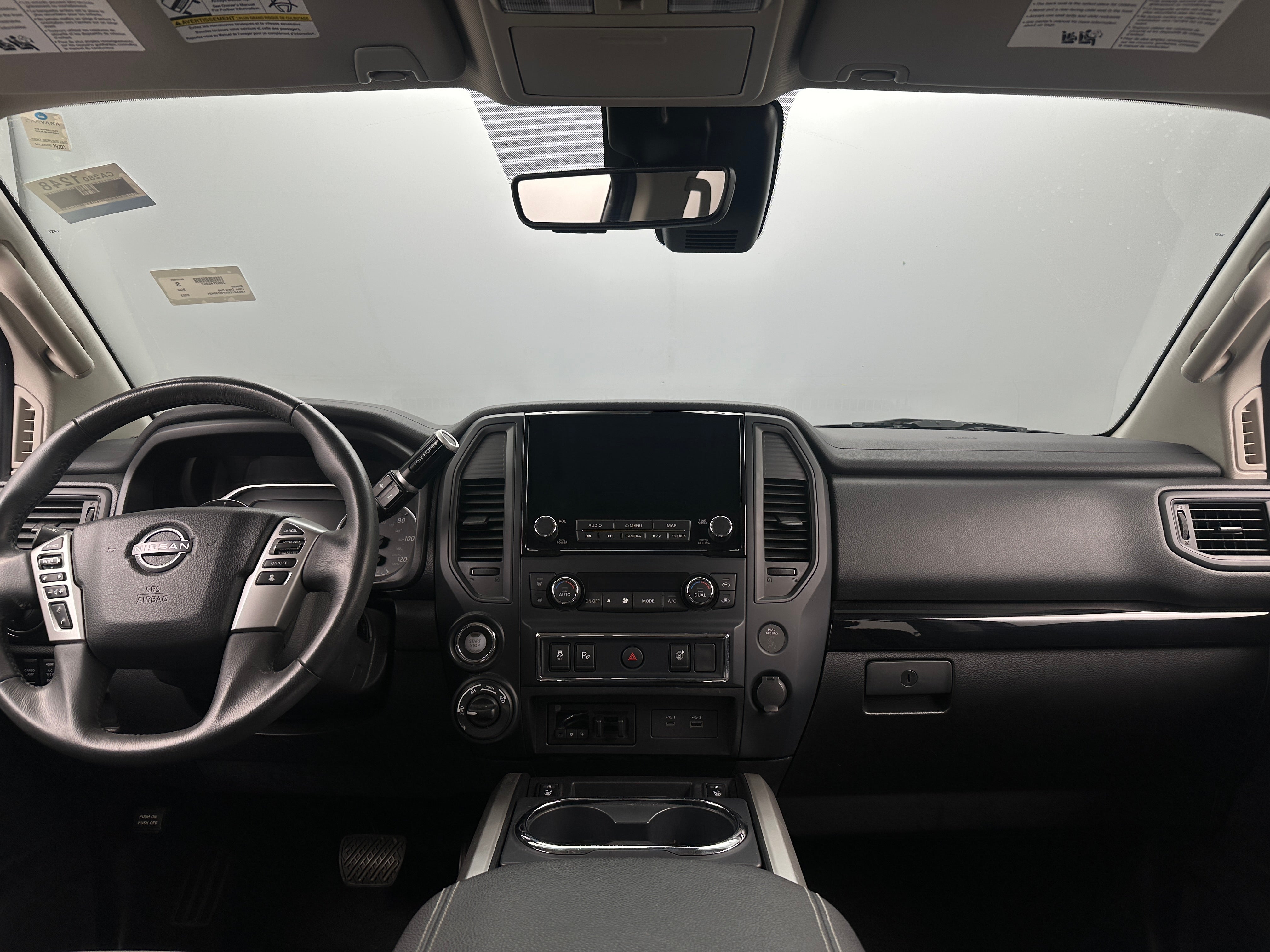 2023 Nissan Titan SV 3