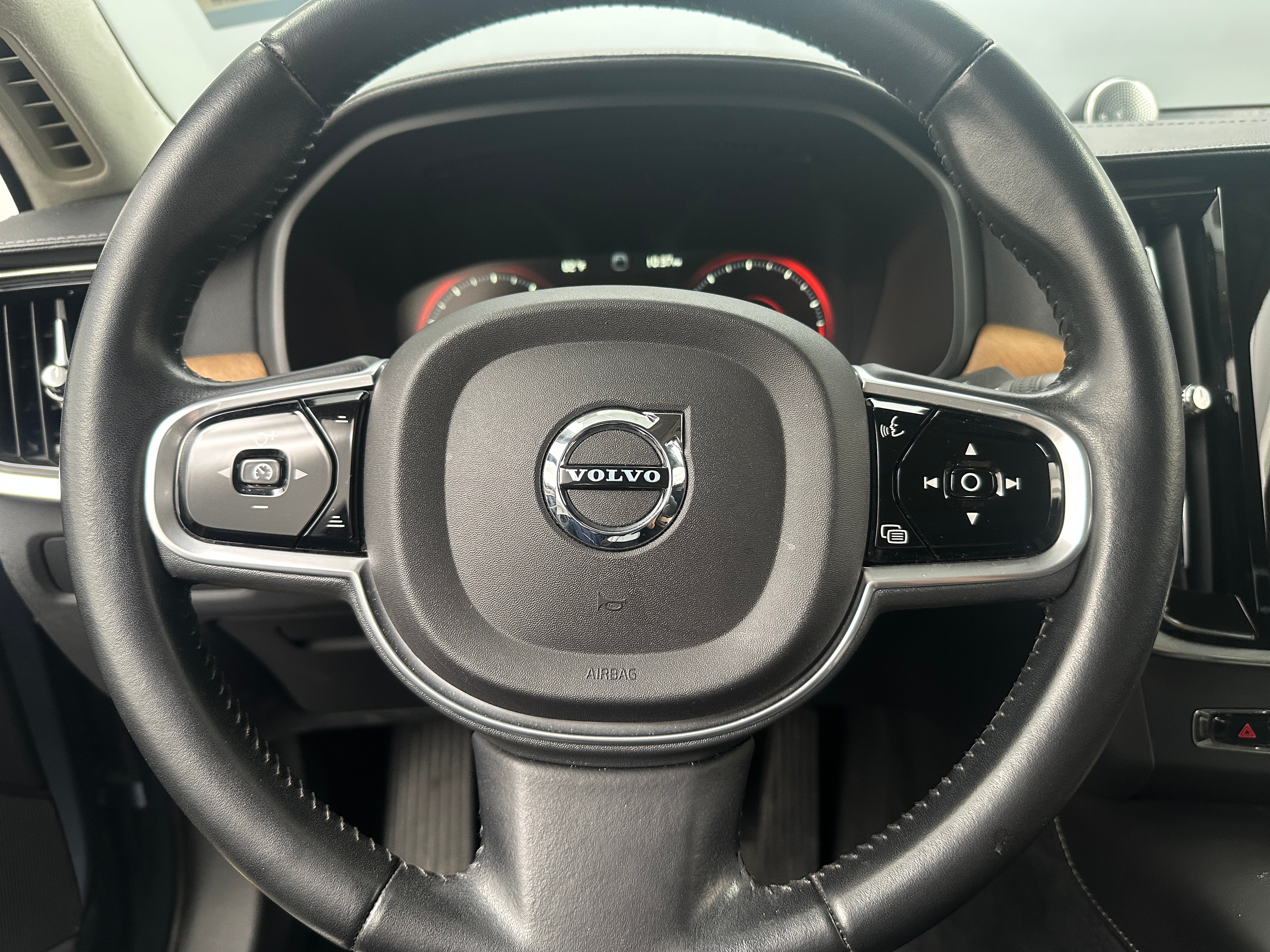 2018 Volvo S90 T6 Inscription 4