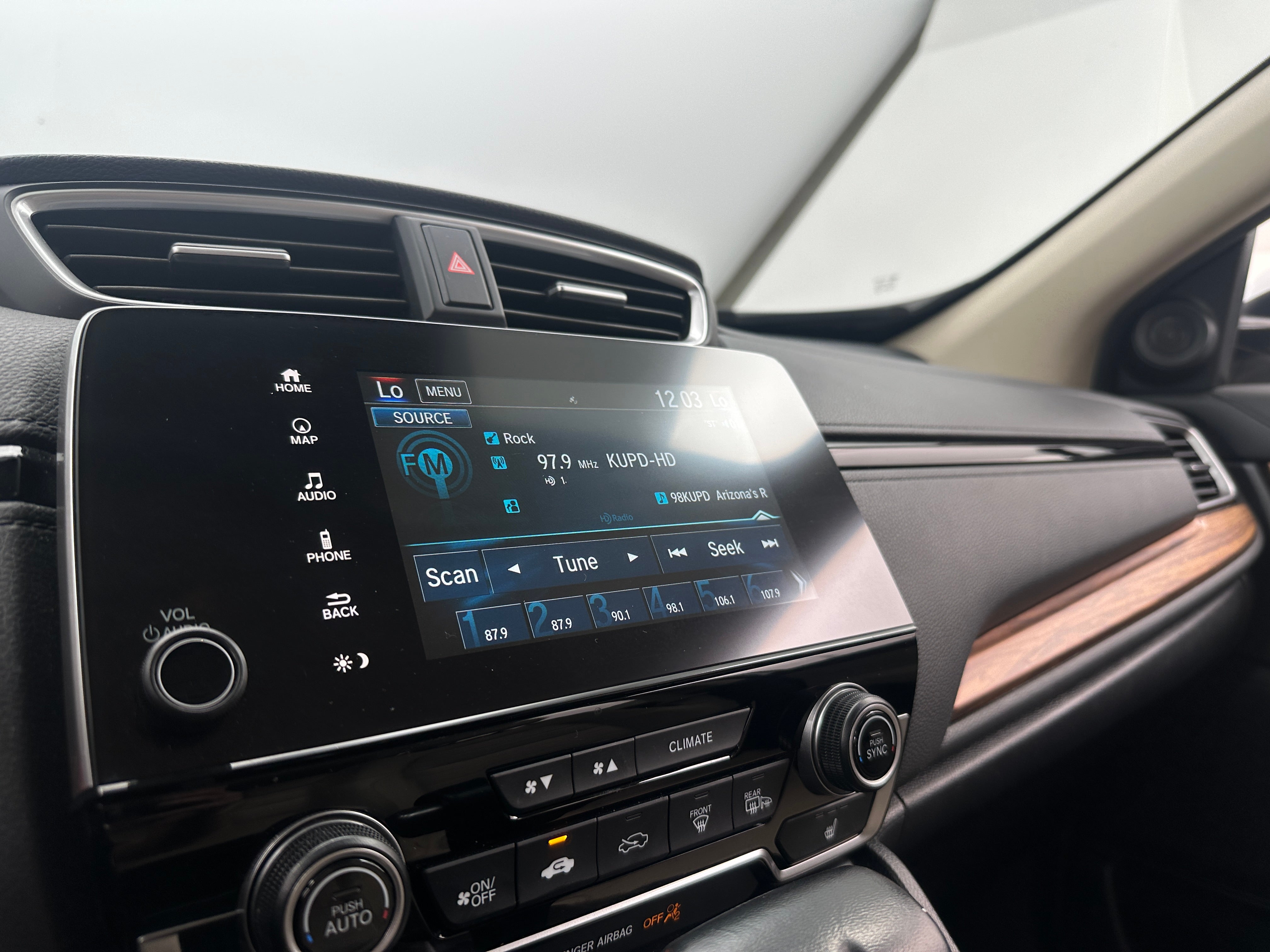 2019 Honda CR-V Touring 3