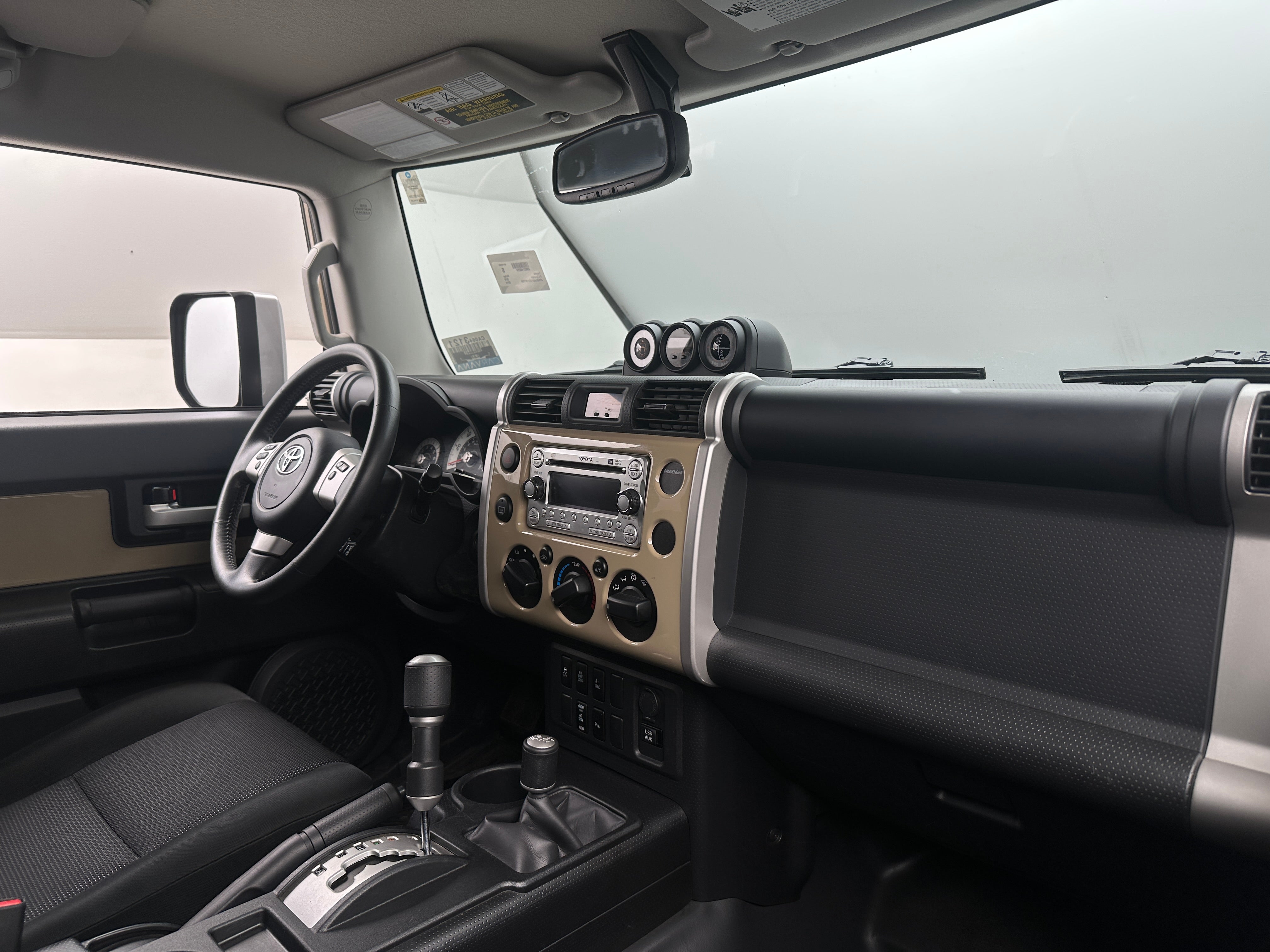 2014 Toyota FJ Cruiser Base 3
