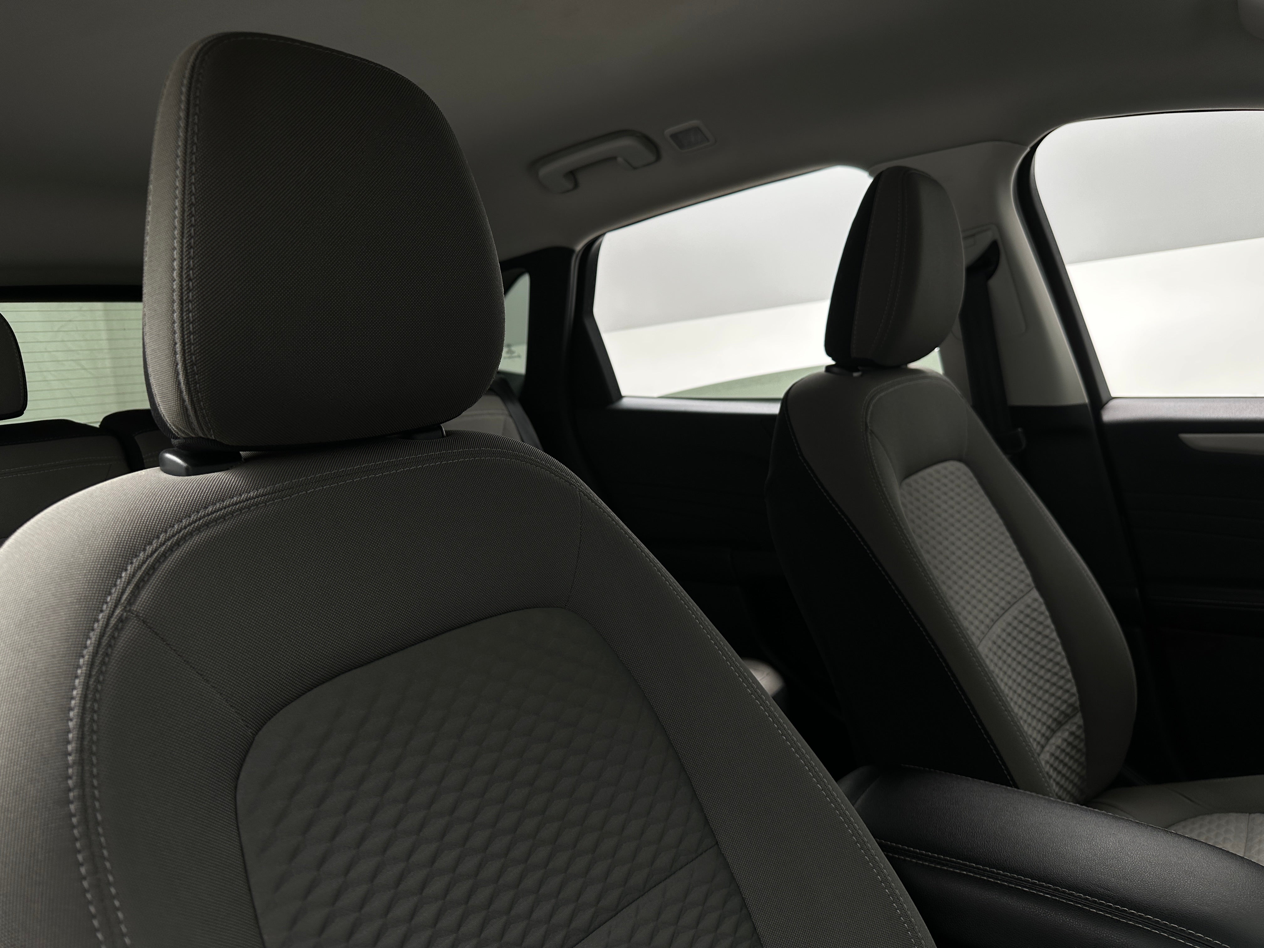 2021 Ford Escape SE Sport Hybrid 2
