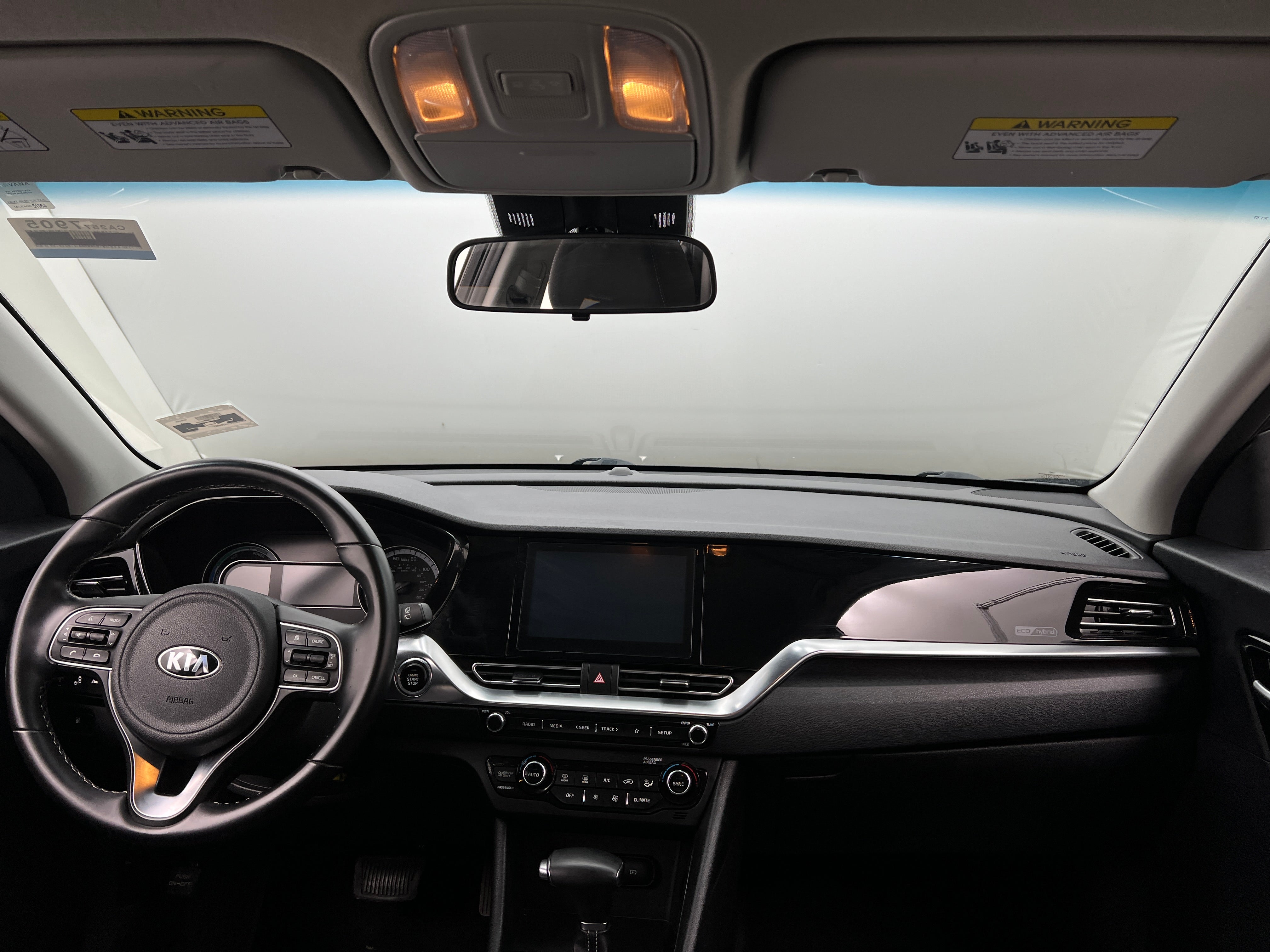 2020 Kia Niro LXS 3