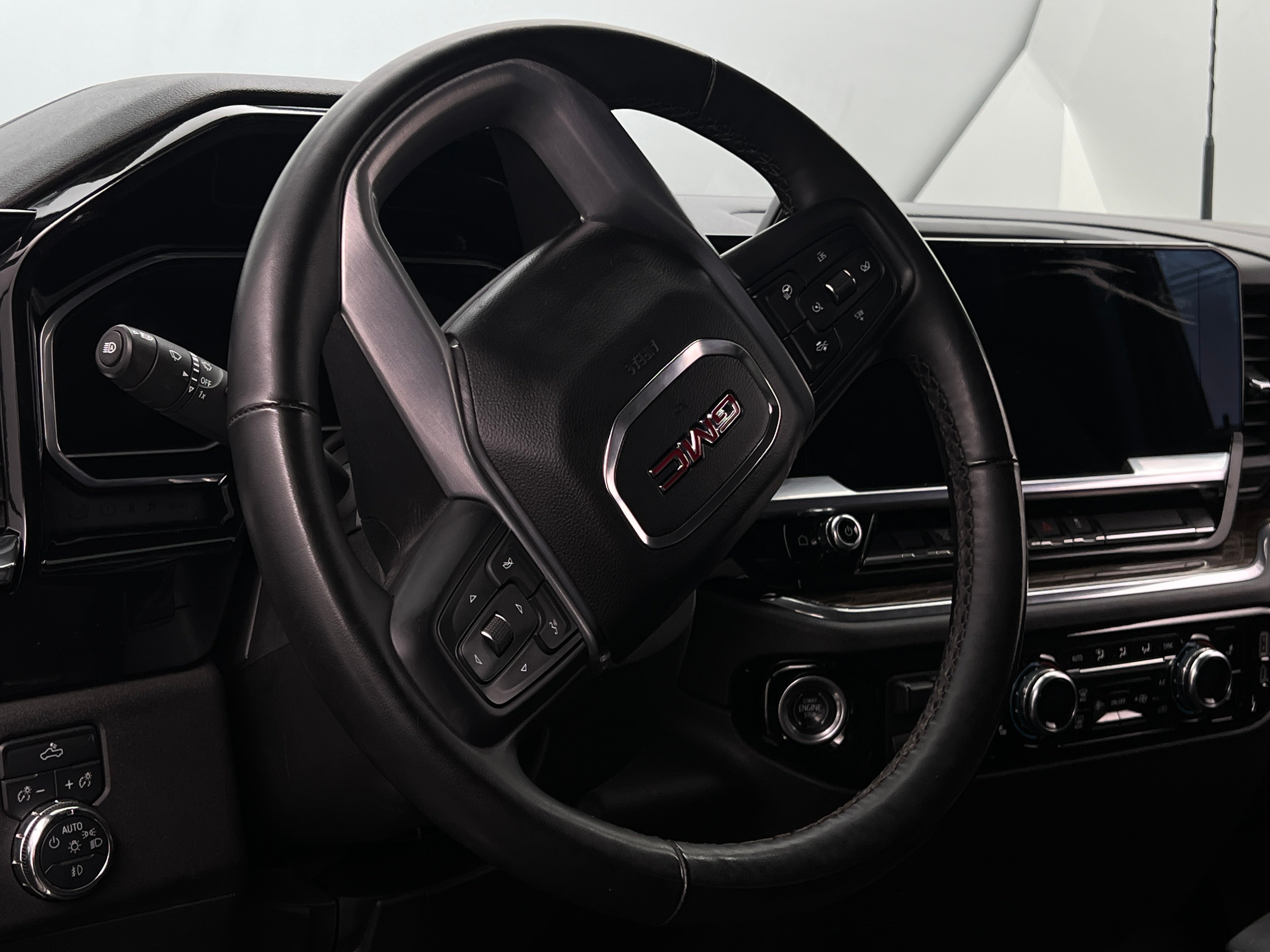 2024 GMC Sierra 2500 SLE 4