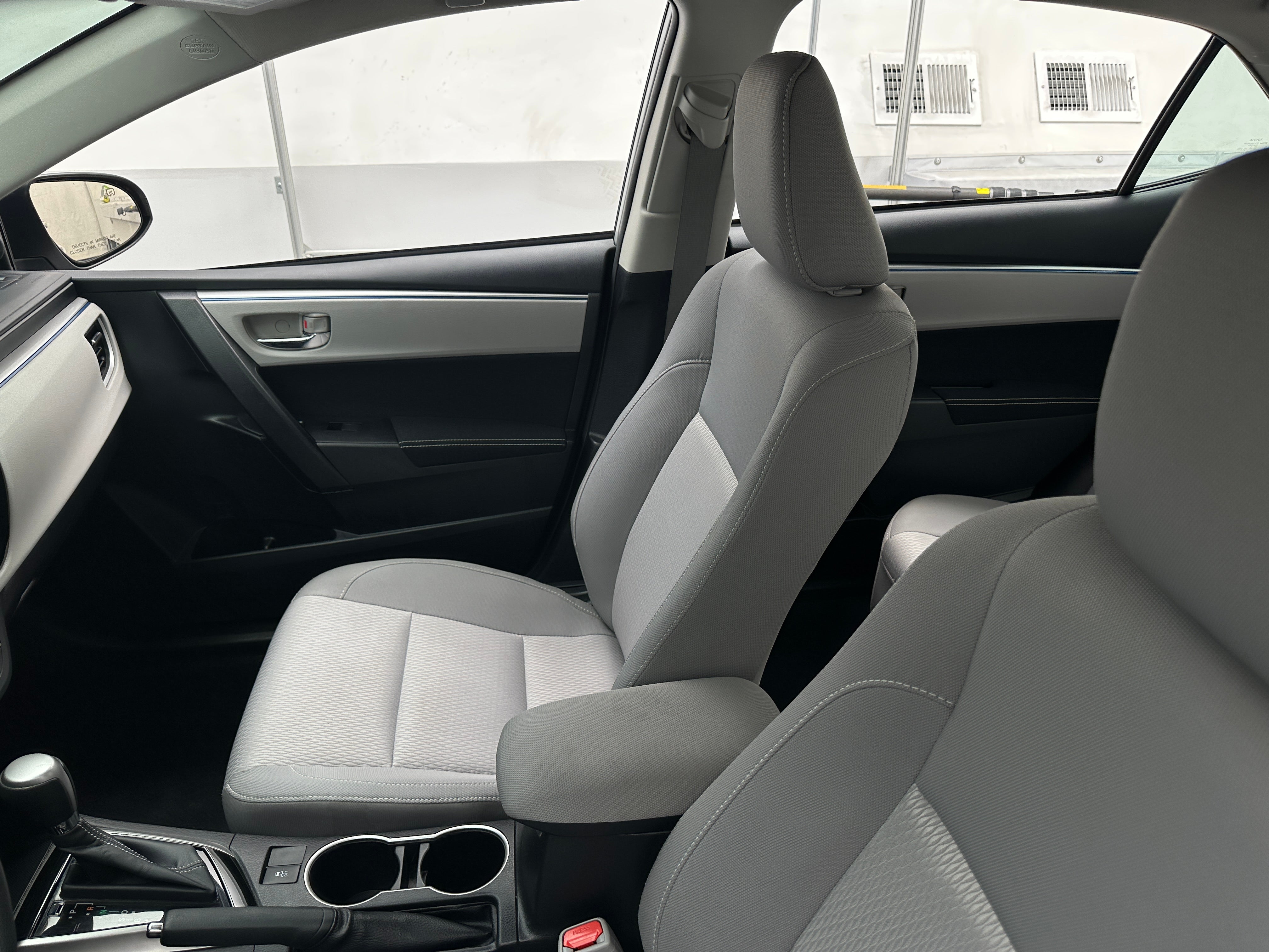 2014 Toyota Corolla LE 2